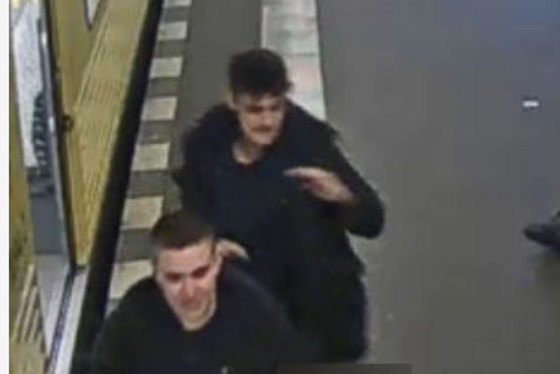 Die beiden Männer sollen am U-Bahnhof Schönhauser Allee