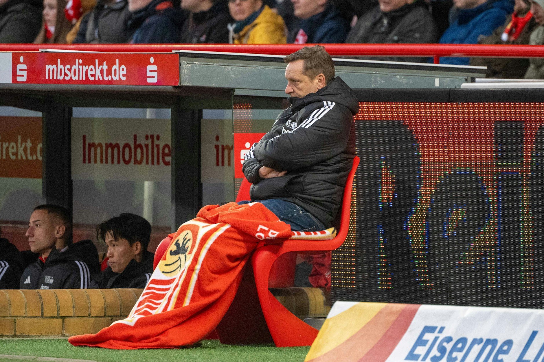 Manager Horst Heldt steht bei vielen Union-Fans wegen seiner Transferpolitik und dem Svensson-Rauswurf in der Kritik.