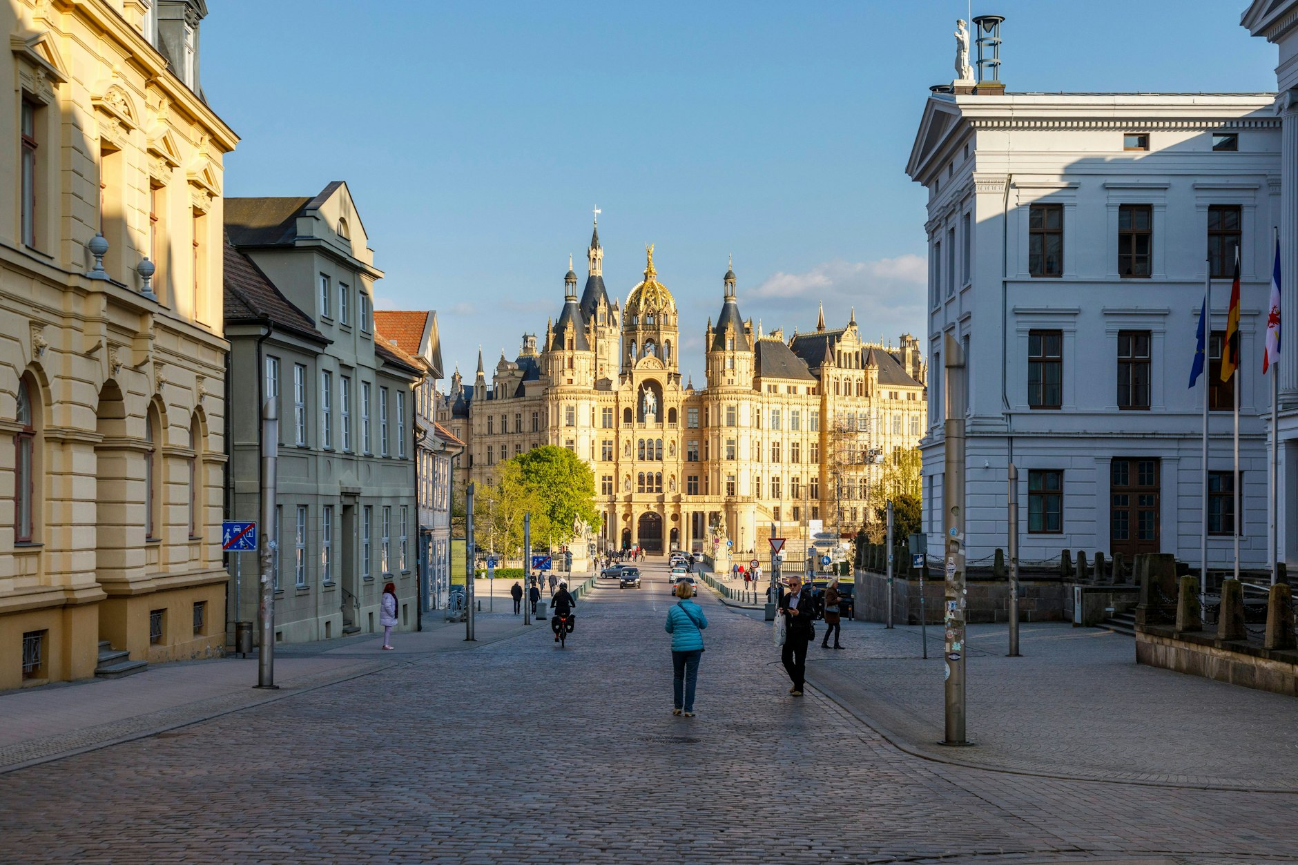 In der Innenstadt von Schwerin wurde die Hotel-Betrügerin überführt und festgenommen.