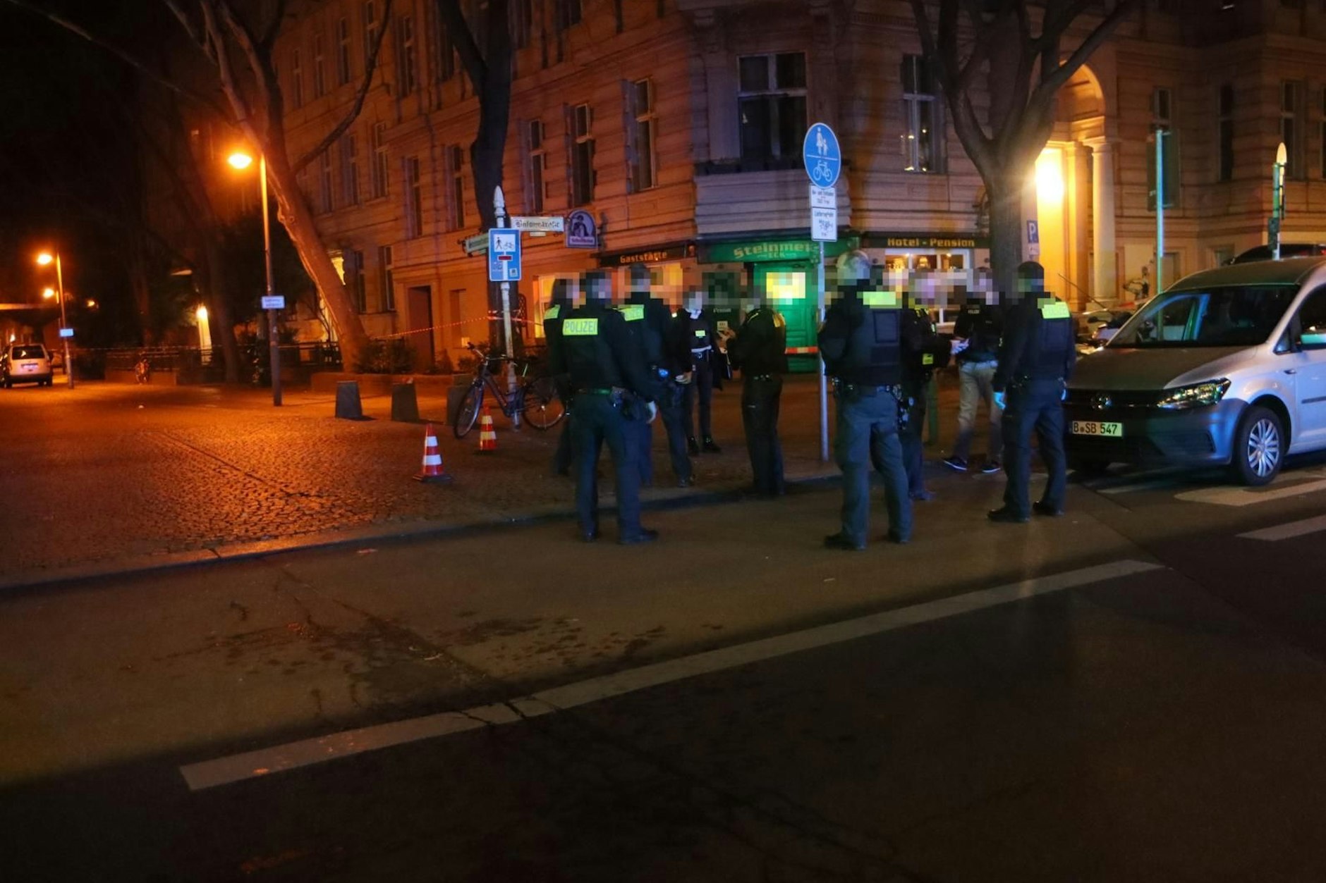 In Schöneberg fielen in der Bülowstraße erneut Schüsse. 