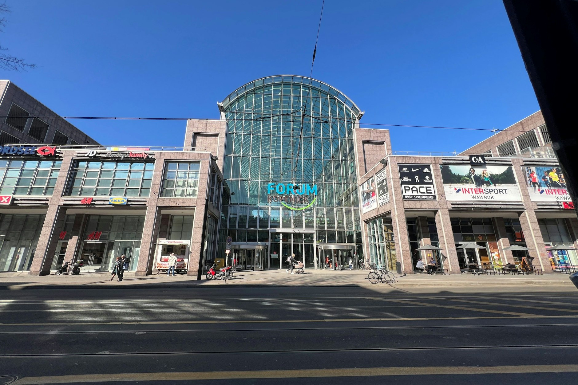 Das Ladensterben macht auch vor dem Forum Köpenick nicht halt. Spaß am Shoppen hat man hier trotzdem noch.