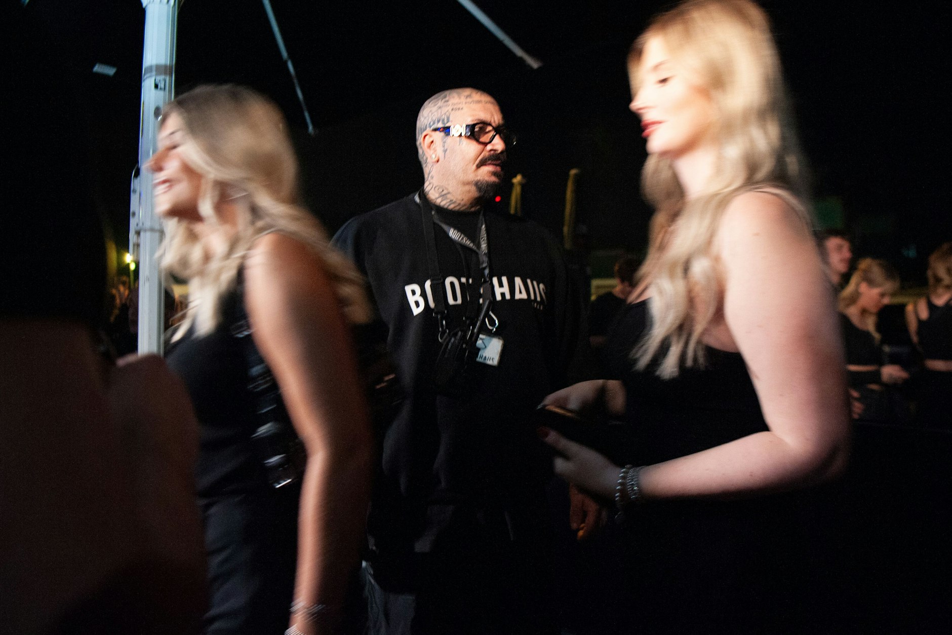 Türsteher Andrea Giarrizzo mustert die Gäste. Irre!