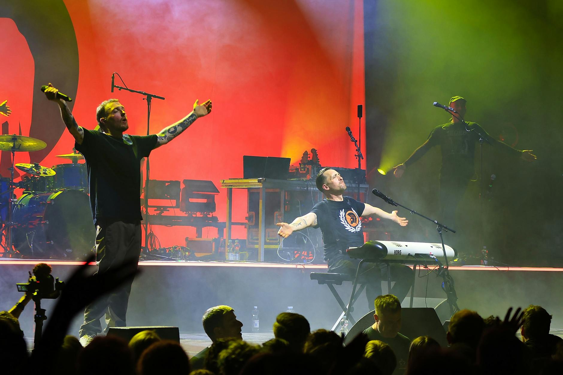 Die Antilopen Gang am Donnerstagabend, dem 6. März 2025, in der Berliner Columbiahalle