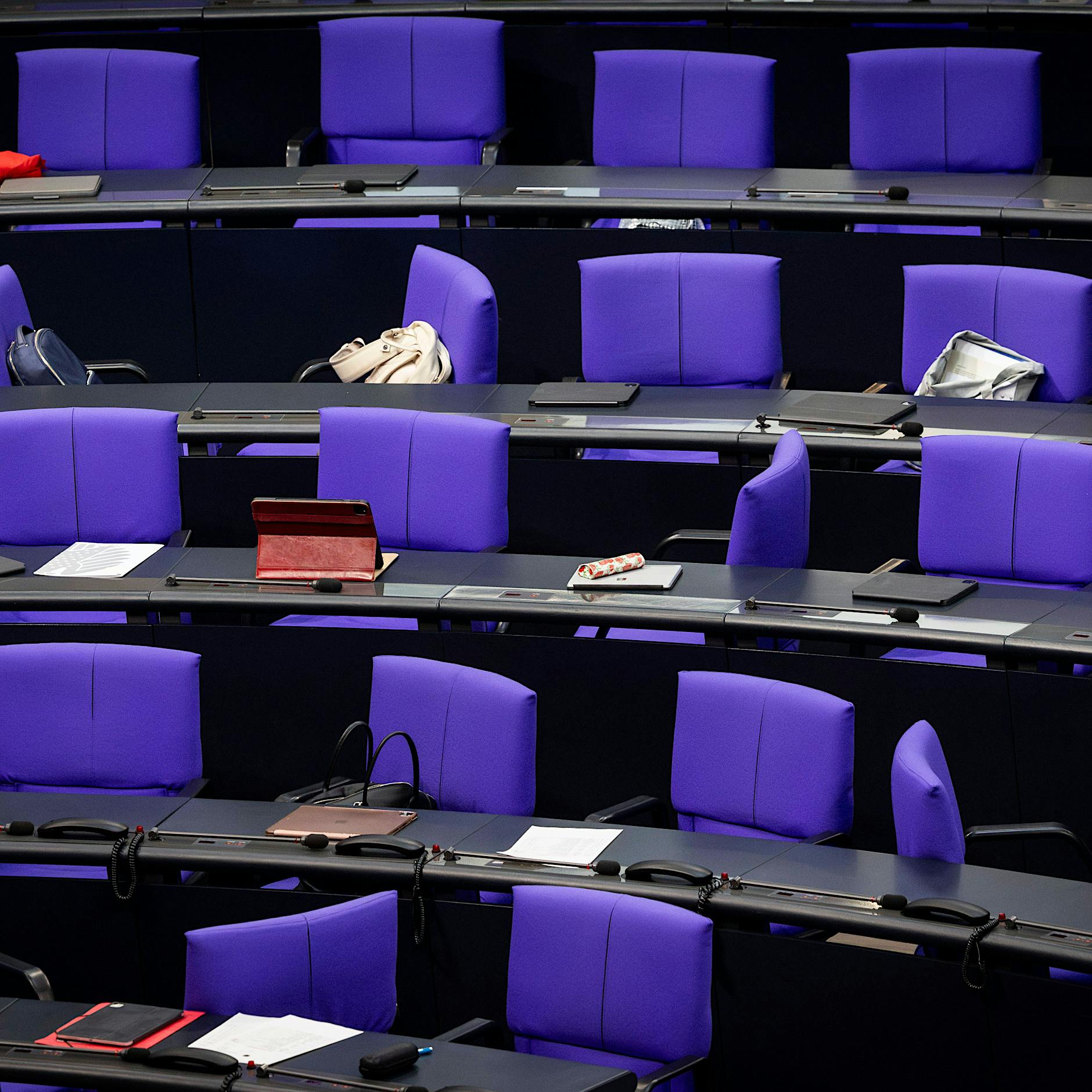 Berliner Bundestagsabgeordnete: Männer dominieren, nur eine Partei mit Frauenmehrheit