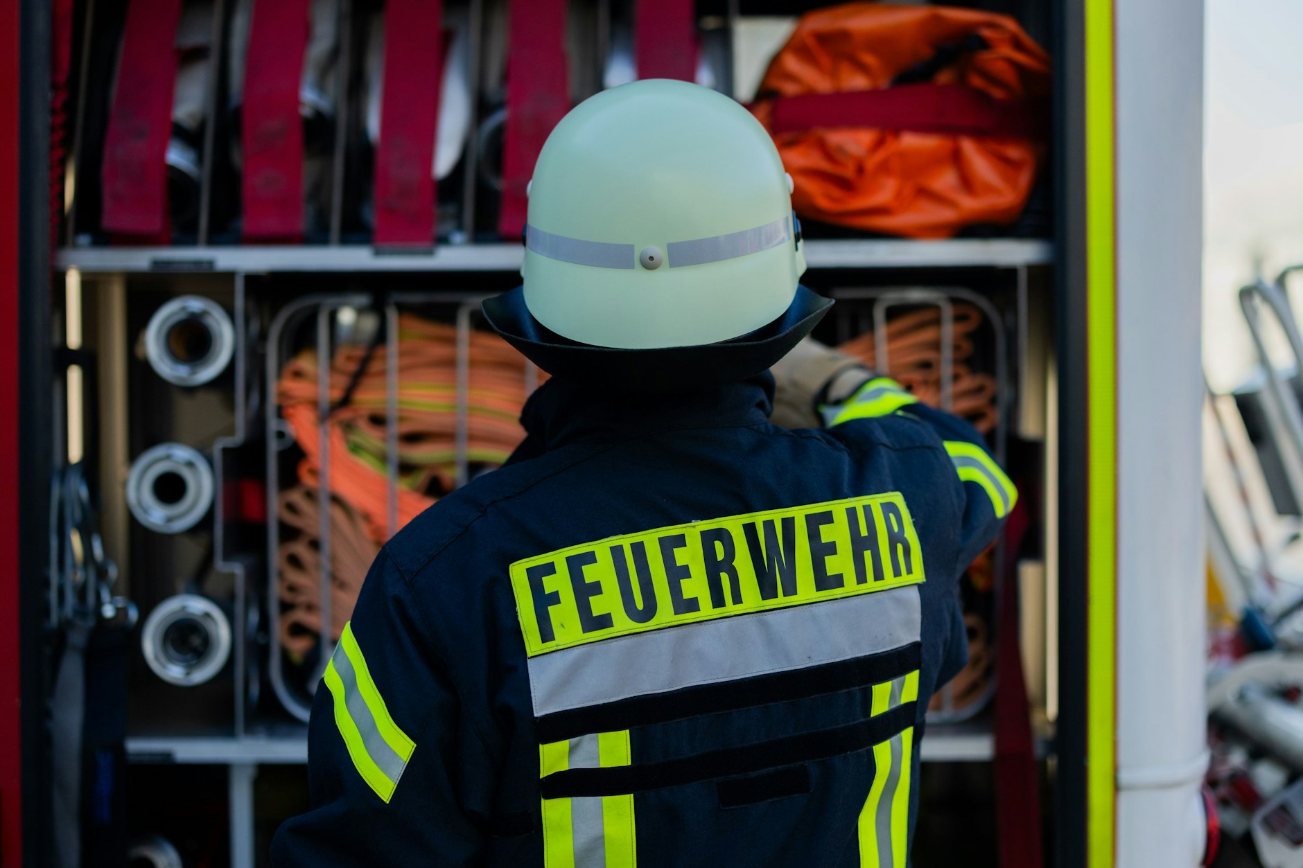 16 Menschen wurden bei Wohnungsbrand in Berlin verletzt.