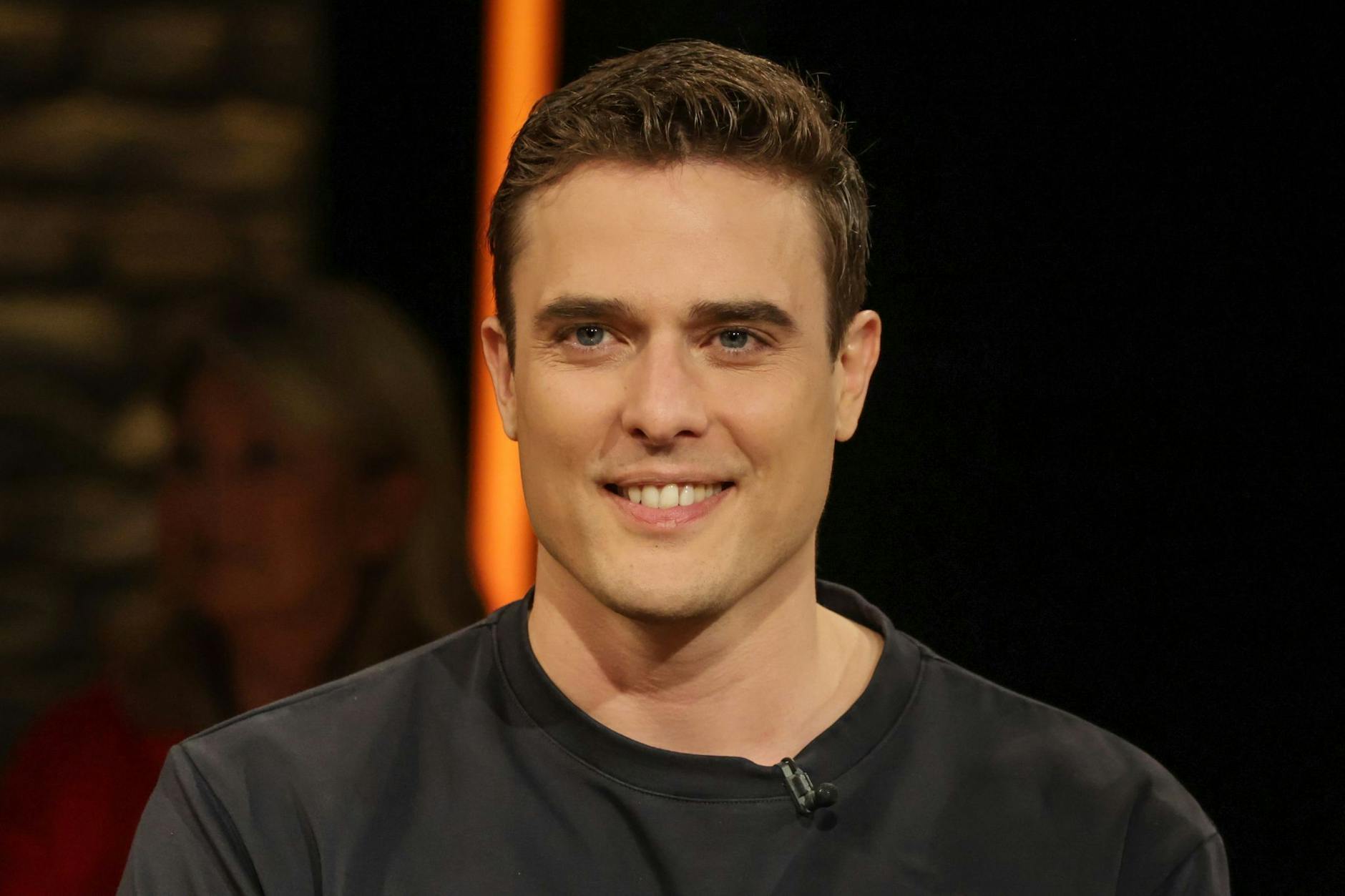 Moderator Constantin Schreiber kritisiert den Warnstreik von Verdi am Hamburger Flughafen.