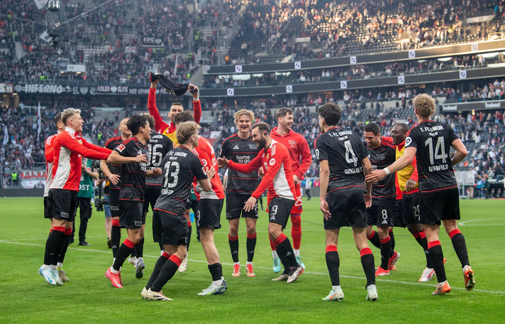Eisernes Timing: 1. FC Union lässt die Konkurrenz eiskalt abblitzen