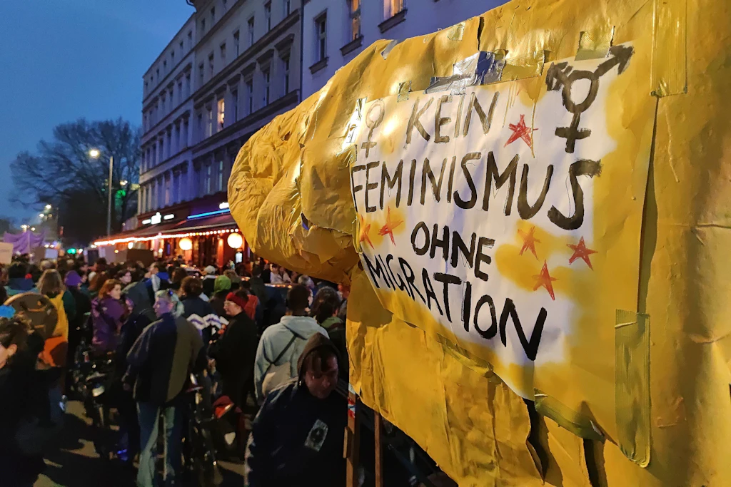Kadınlar Günü'nde isyanlardan sonra Berlin Polisi “Hedefli, Seçici Yumruklar”