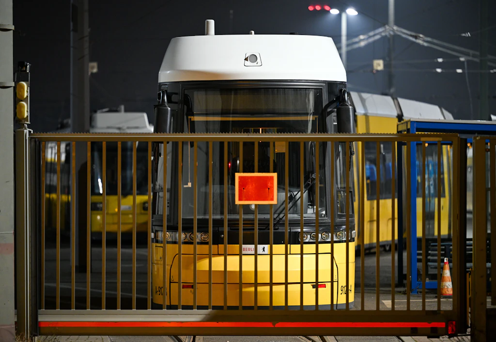 Ausbau von Bus- und Bahn kommt kaum voran – und in Berlin wird sogar abgebaut