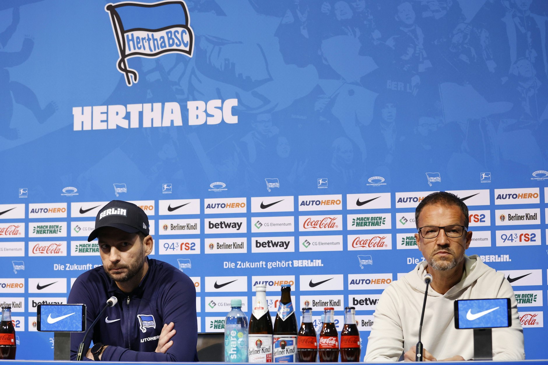 Mit Trainer Sandro Schwarz (46) und Manager Fredi Bobic (53) startet Hertha in die Saison 2022/23 und stieg am Ende ab.