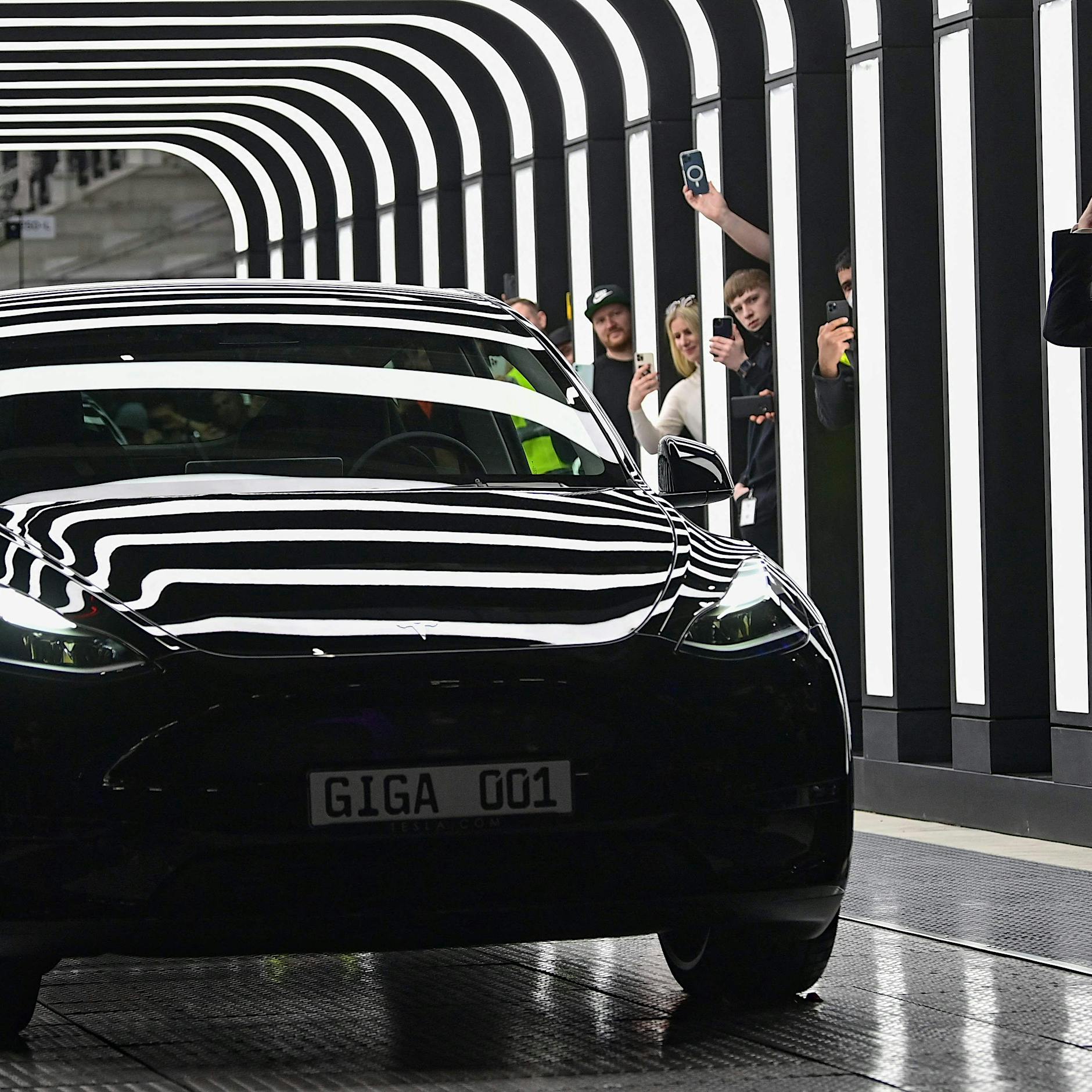 Allen voran Tesla: Diese Aktien und Indizes verlieren an der Börse aktuell an Wert