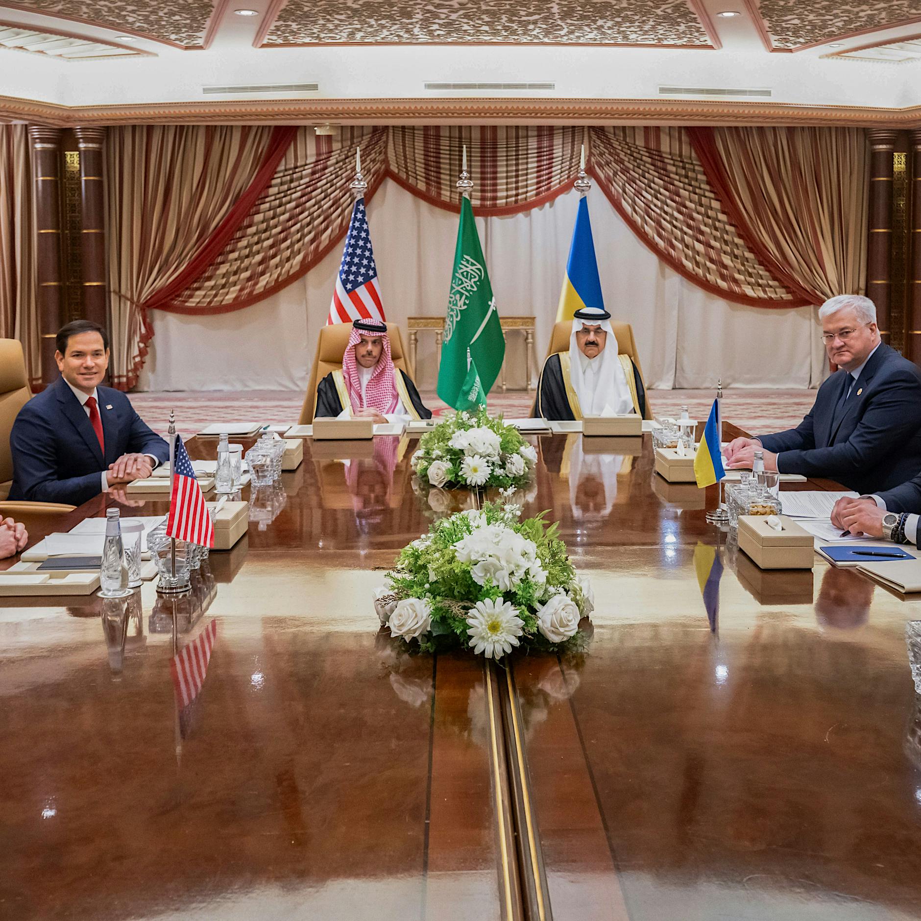 Waffenruhe in Sicht? Das sind die Ziele der USA-Ukraine-Gespräche in Saudi-Arabien