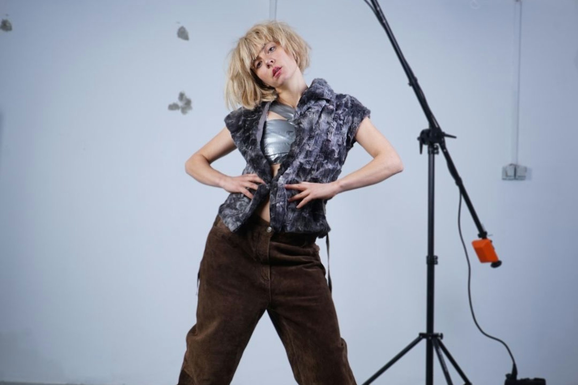 Haiyti performt seit einer Dekade zwischen Gosse und Kunsthochschule.