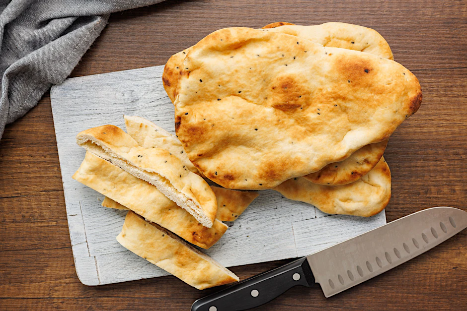 Knuspriges Weißbrot, blitzschnell in der Pfanne gebacken. Mit dem Rezept ohne Hefe.