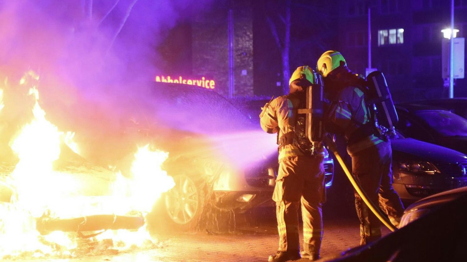 Die Feuerwehr löschte den Brand.