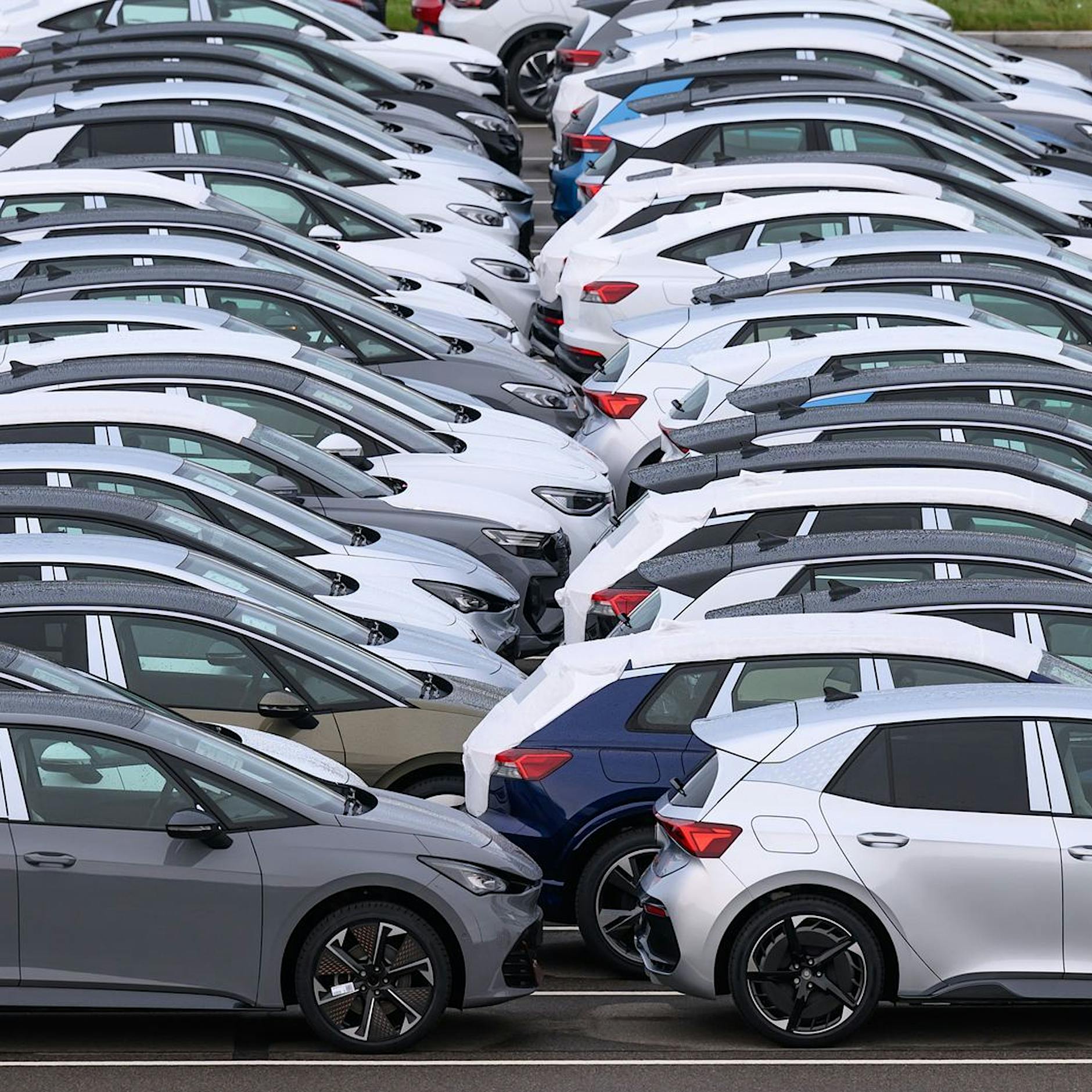 Volkswagen: Nettogewinn bricht um mehr als 30 Prozent im Jahr 2024 ein