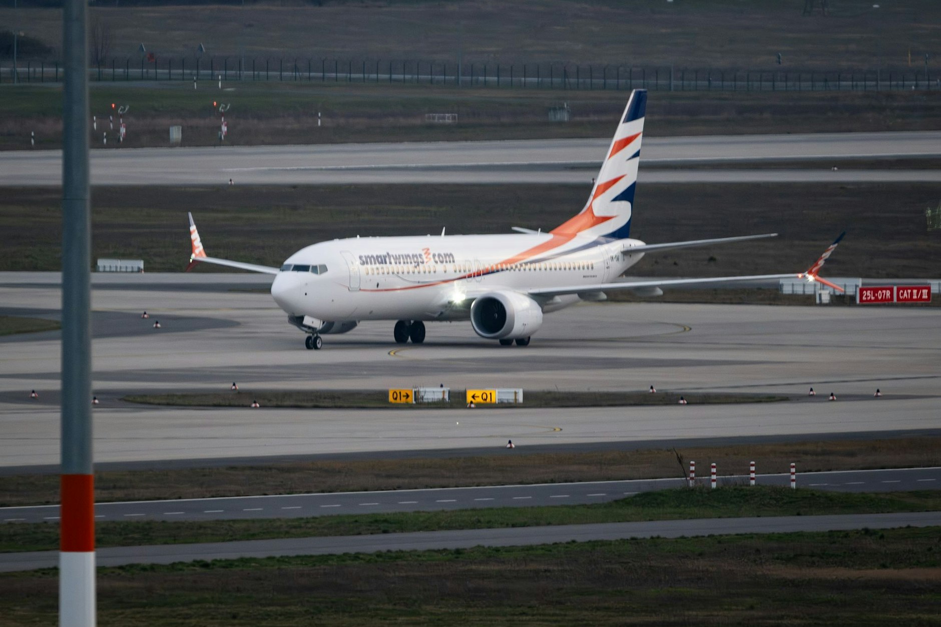 Eine Gruppe von Afghanen und Afghaninnen kam mit dieser Maschine letzte Woche in Berlin an.