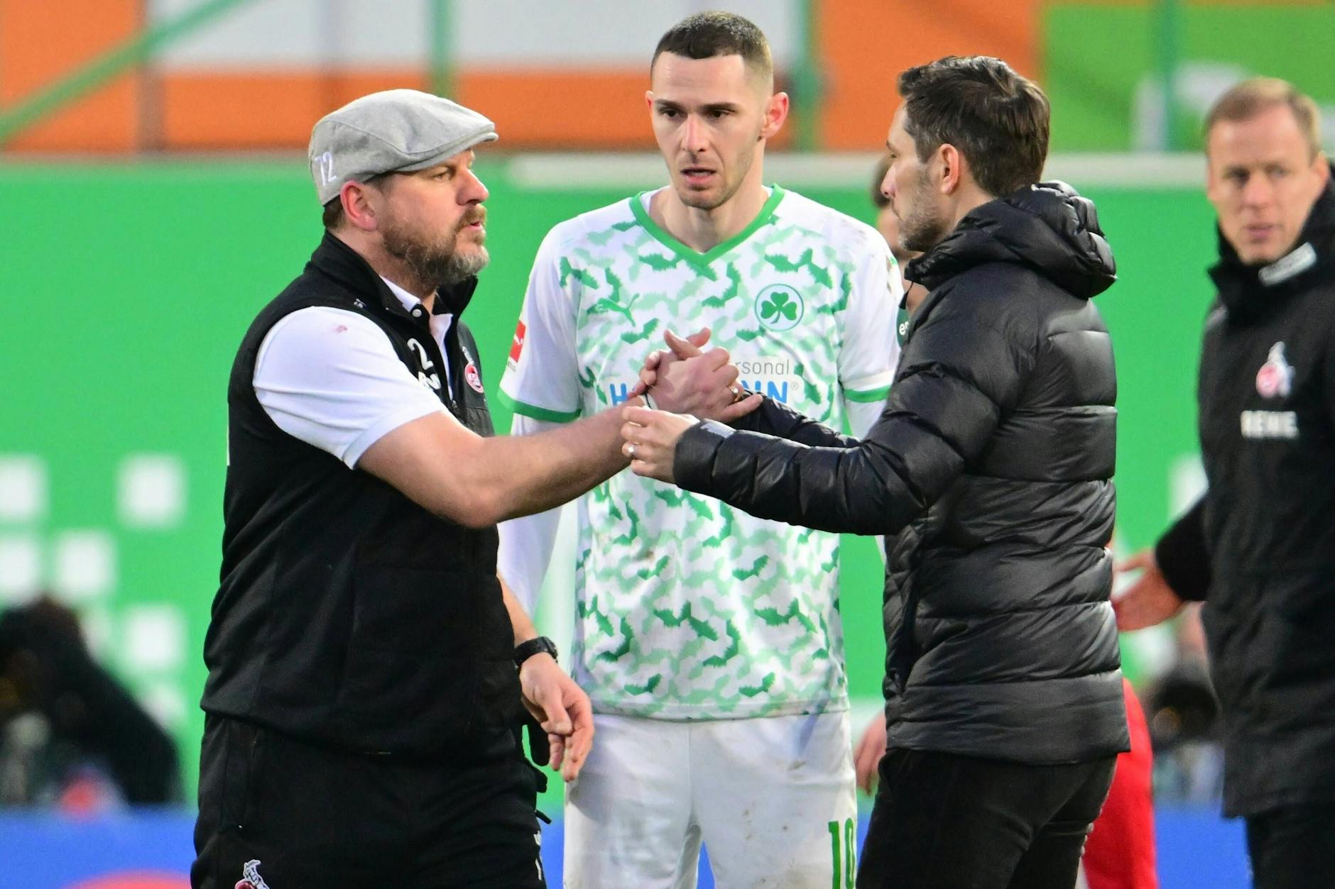 Haben sich ihre Aufgabe in Berlin sicherlich anders vorgestellt: Union-Trainer Steffen Baumgart (l.) und Hertha-Coach Stefan Leitl.