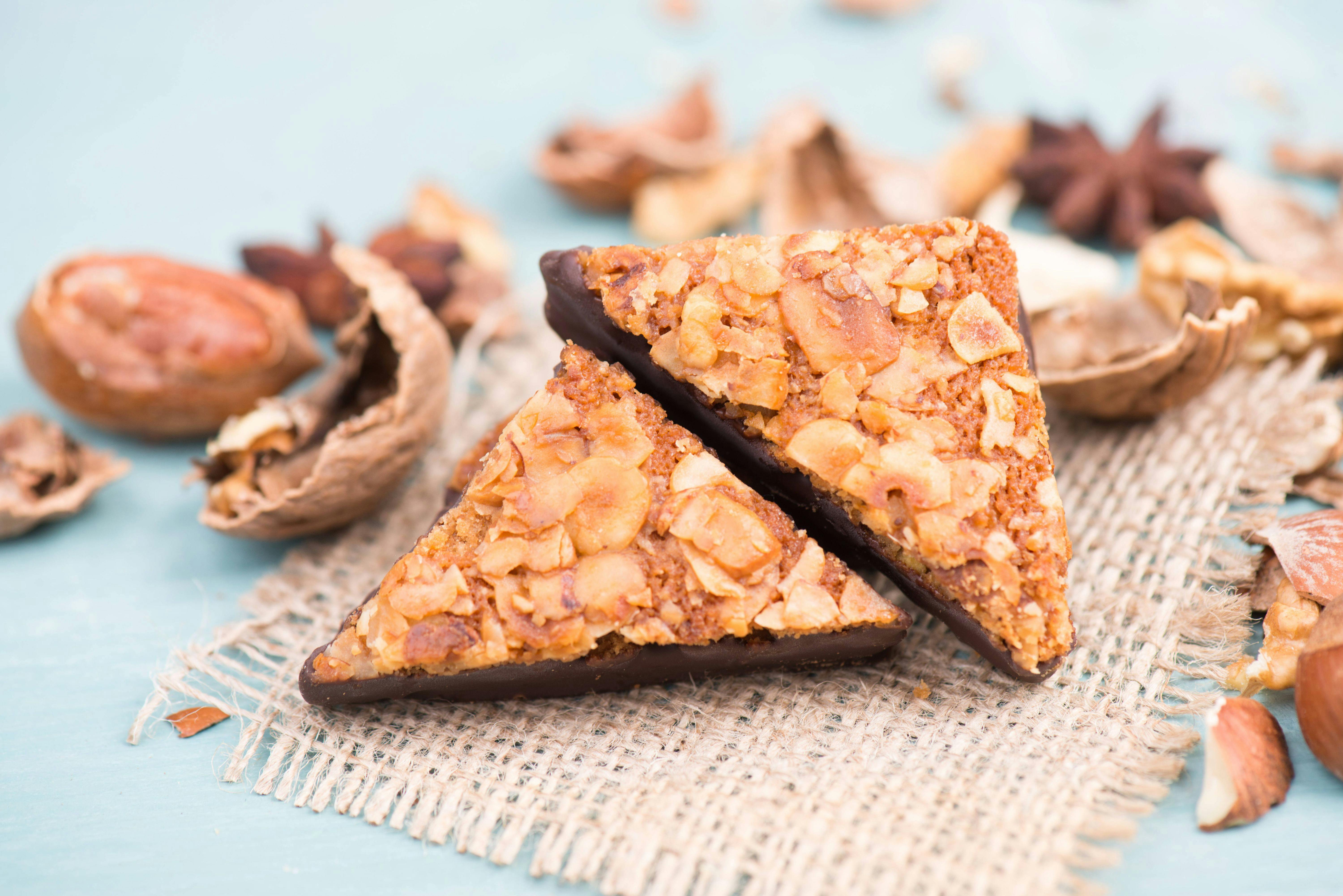 Omas Rezept für Nussecken wie in „Das große Promibacken“: Lecker und ... Omas Rezept für Nussecken wie in „Das große Promibacken“: Lecker und ...