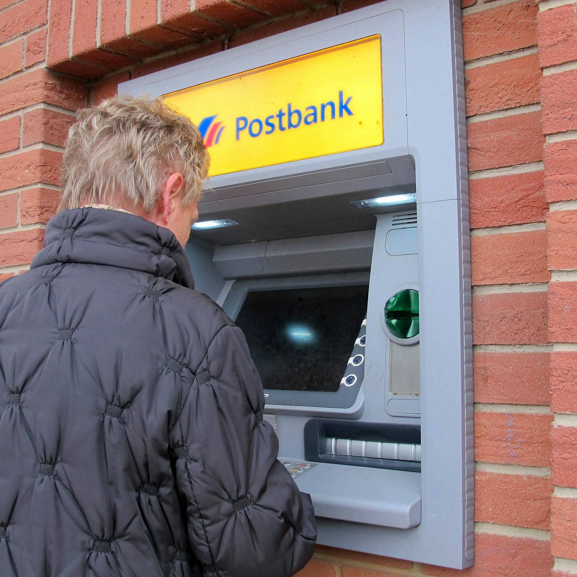 Bares wird Rares: Gibt es bald nur noch Abzock-Geldautomaten?