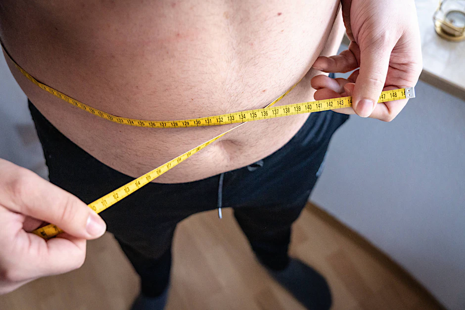 Wie kann man den Bierbauch loswerden? Laut einer Studie klappt es mit der Grünen Mittelmeer-Diät besonders gut.
