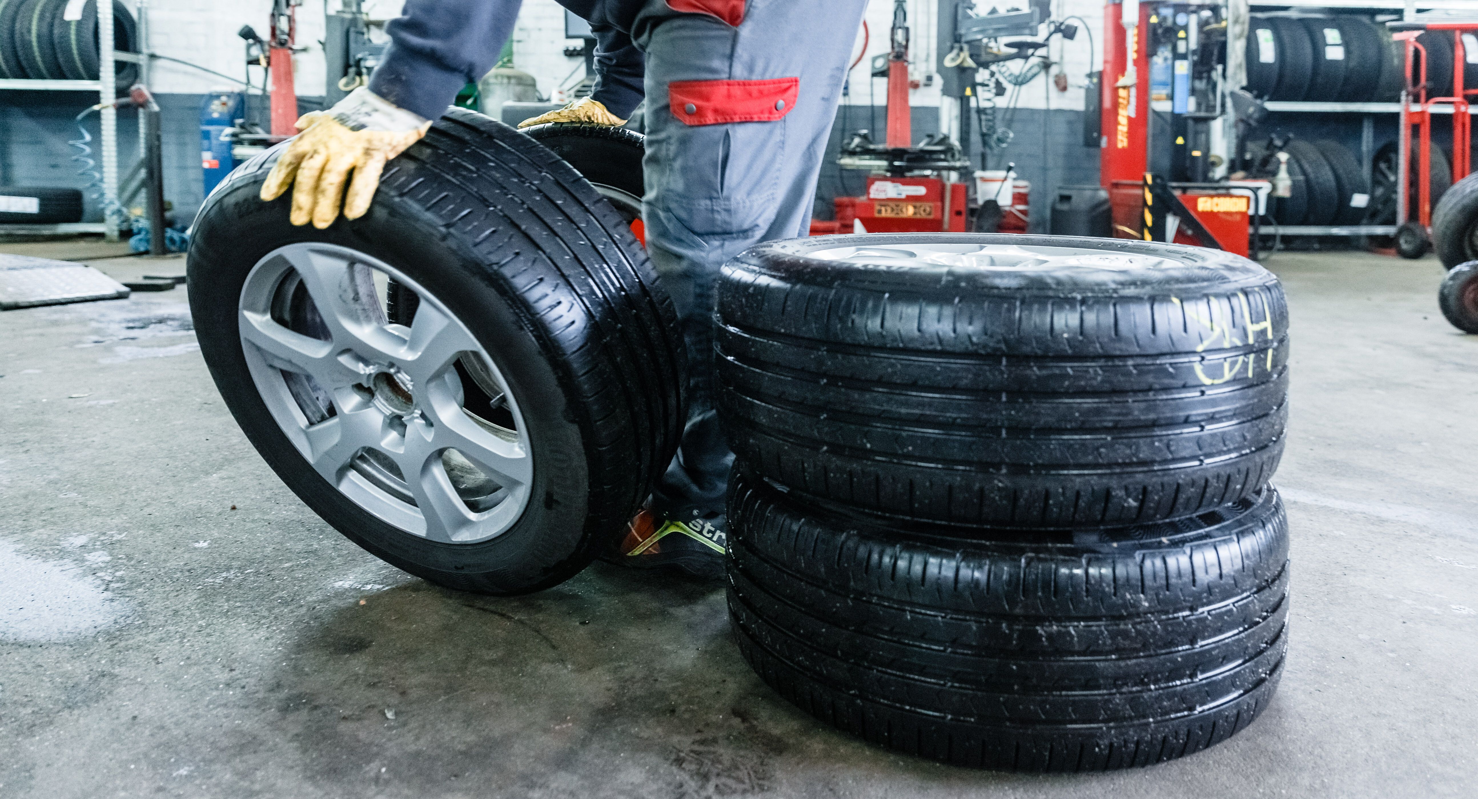 Reifenwechsel: Wann soll man auf Sommerreifen umsteigen?