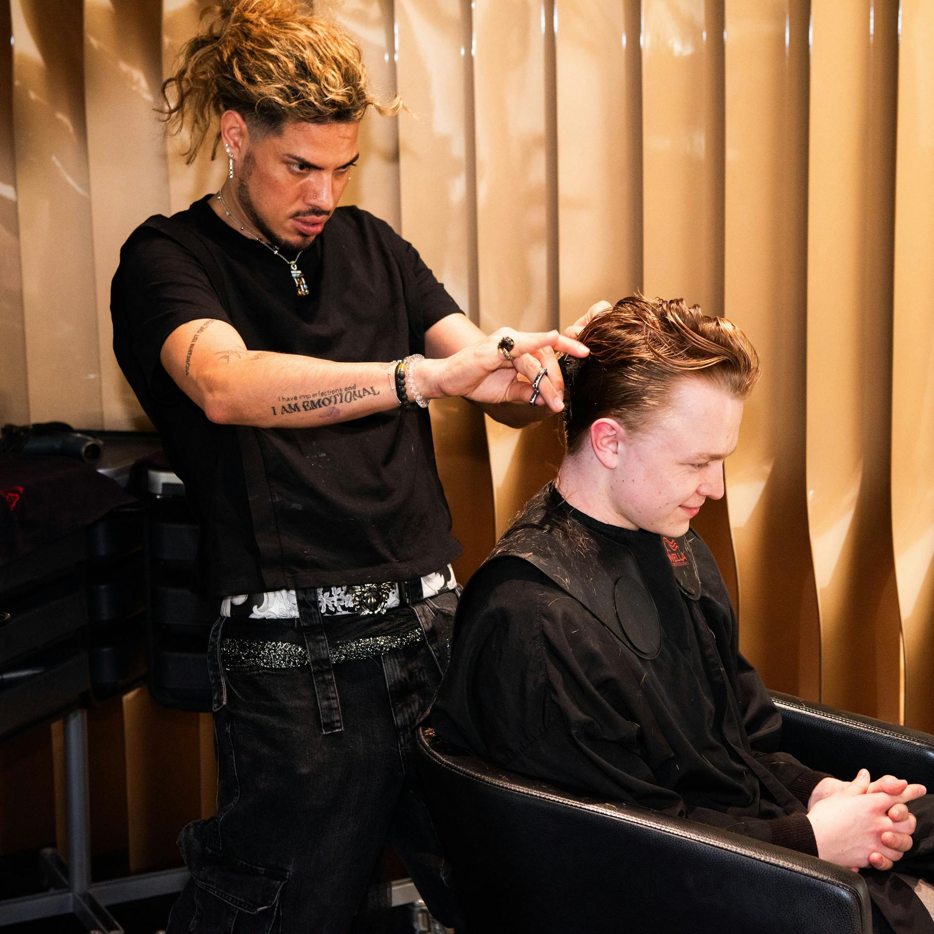 Image - Wimpern-Welle, Facial Treatment und Champagner: Besuch im KaDeWe-Beauty-Space