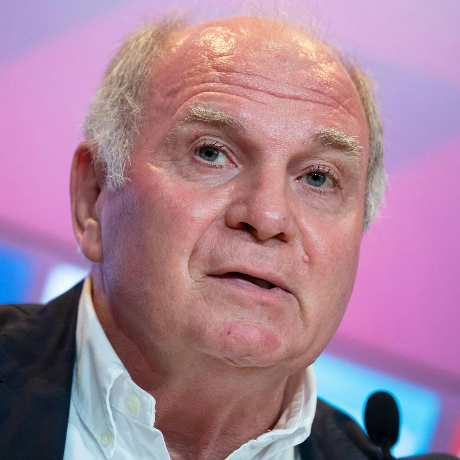 Image - „Hat nicht alle Tassen im Schrank“: Uli Hoeneß geht bei „Maischberger“ auf Elon Musk los