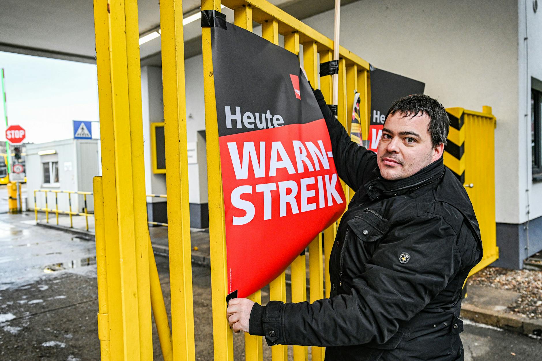 Verdi-Verhandlungsführer Jeremy Arndt setzt auf Eskalation im Tarifstreit mit der BVG.