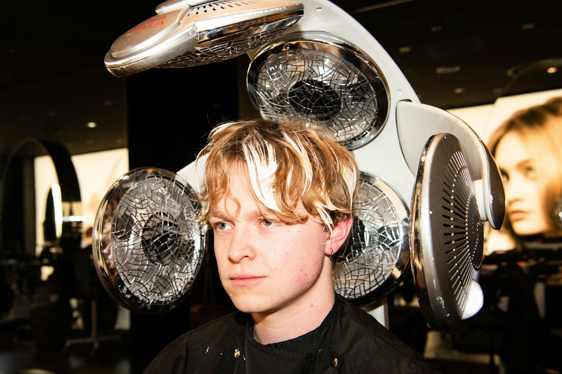 Highlights für den Frühling: Unser Autor im Salon von Shan Rahimkhan.