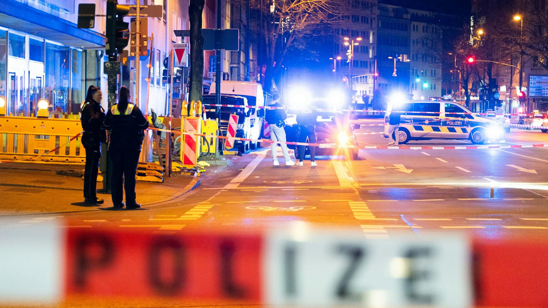 In der Düsseldorfer Innenstadt wurde ein Mann in einem Uber-Auto erschossen.