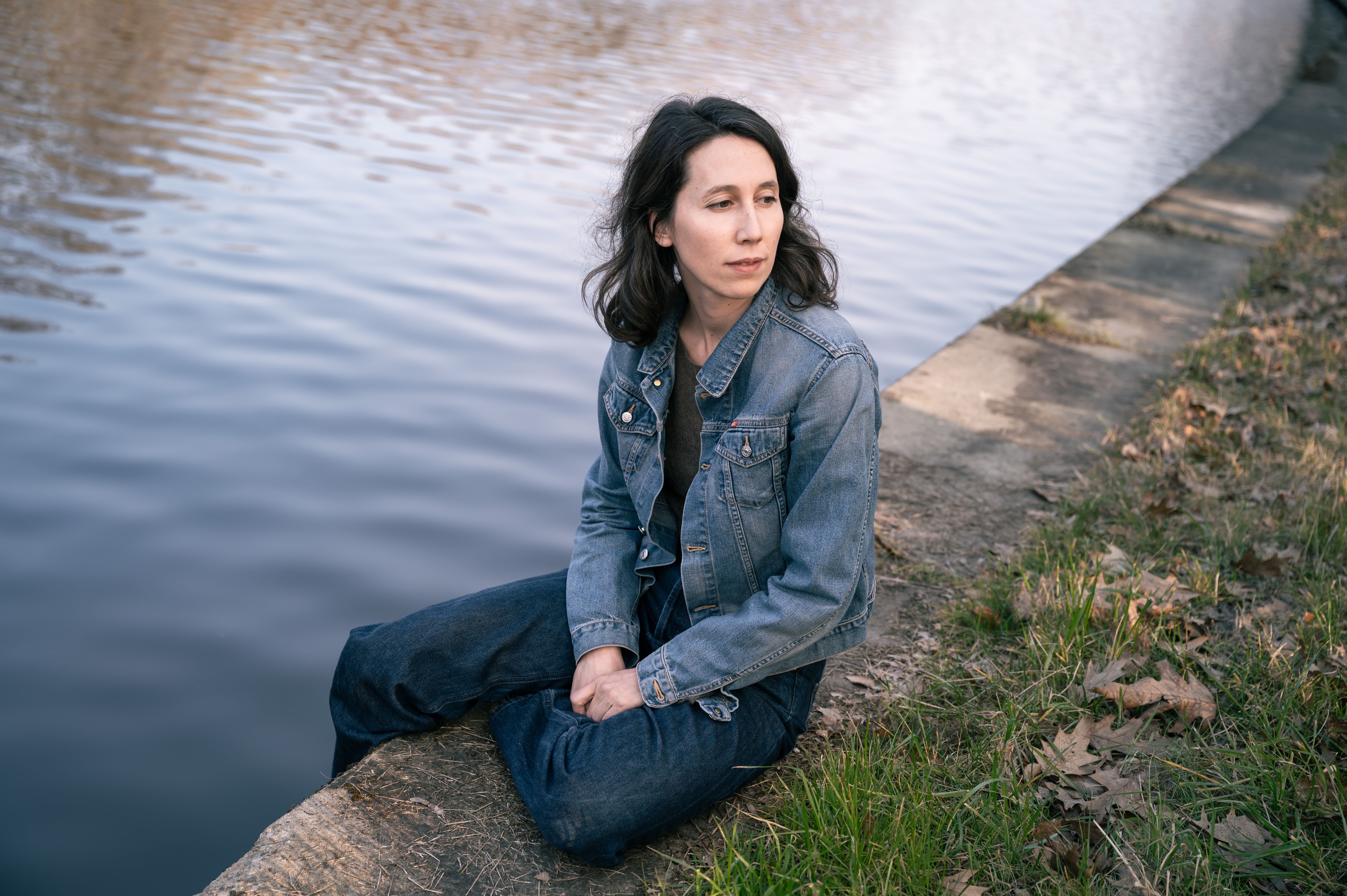 Die Berliner Musikerin Anna Hauss und ihr Album „Unknown Waters“: Zwischen New York und Moabit