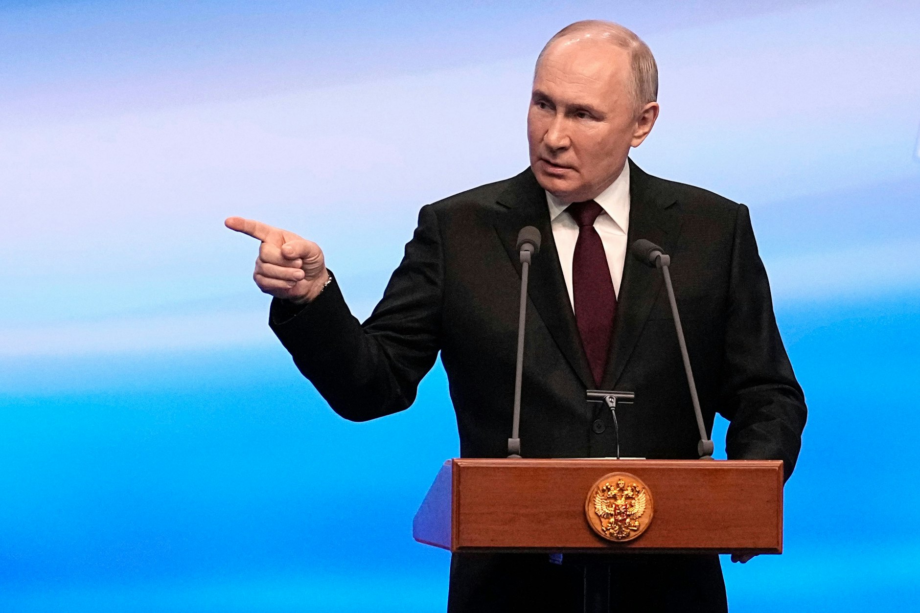 Der russische Präsident Wladimir Putin hat sich erstmals zum Trump-Angebot für eine 30-tägige Waffenruhe in der Ukraine geäußert.