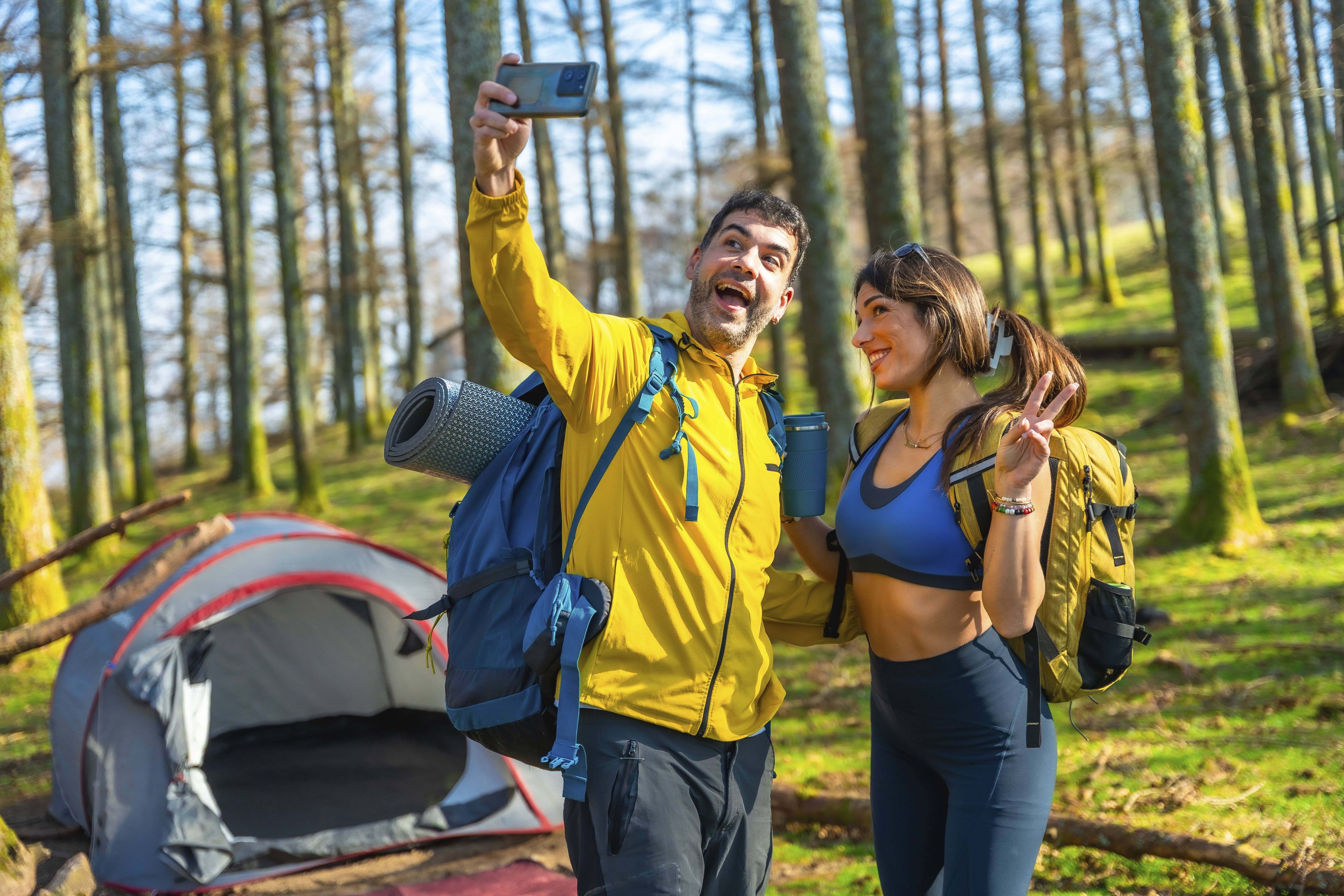 Laut Horoskop: Im April entdecken drei Sternzeichen neue Freundschaften