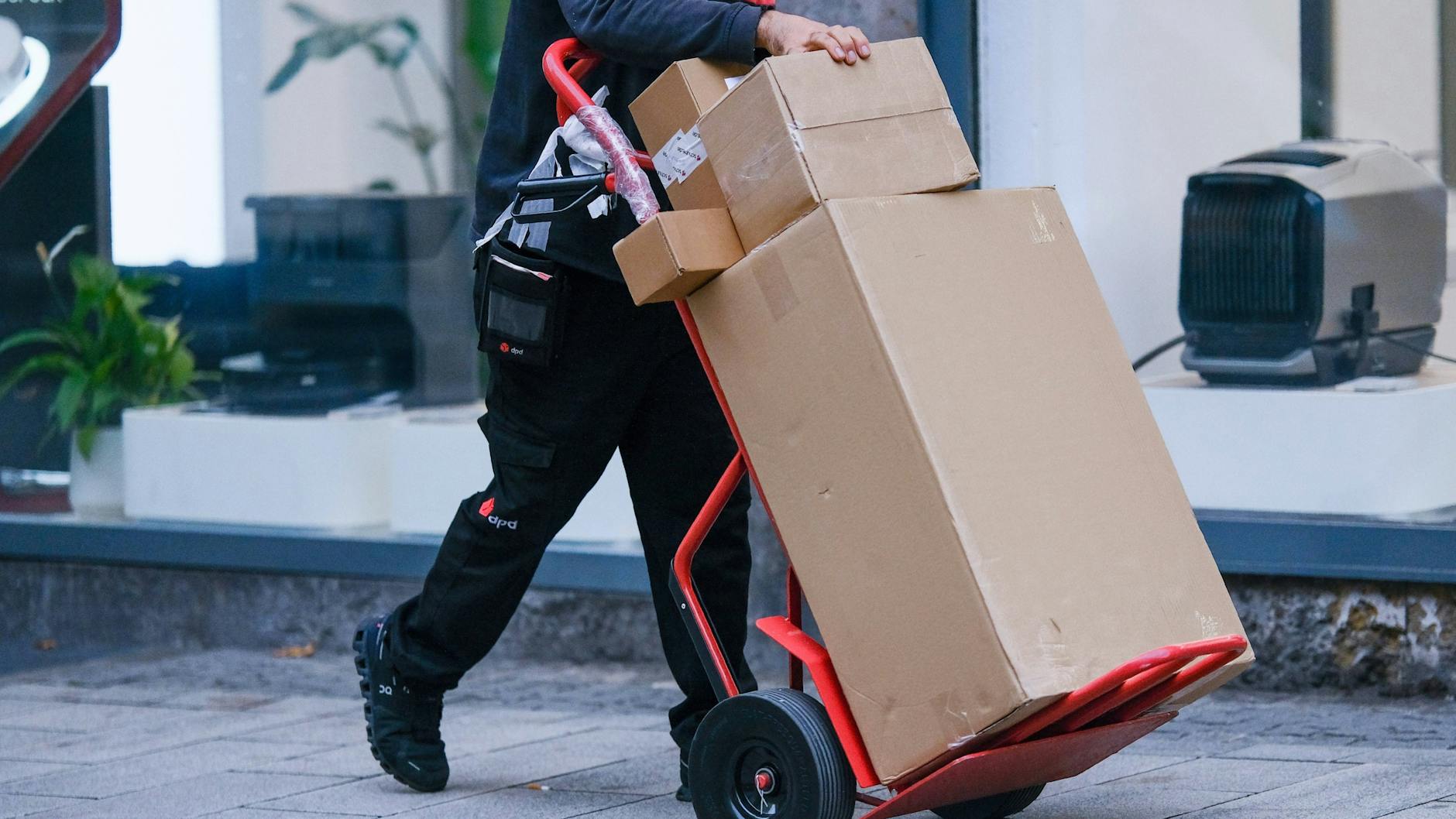 Pakete werden ausgeliefert: Bei DPD gibt es eine Beschwerdequote von 0,11 Prozent.
