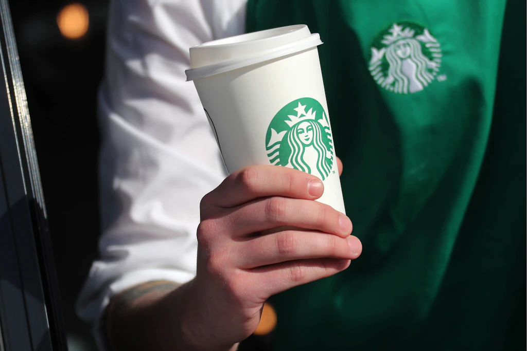 Penis verbrüht: Starbucks muss Mann 50 Millionen Dollar bezahlen