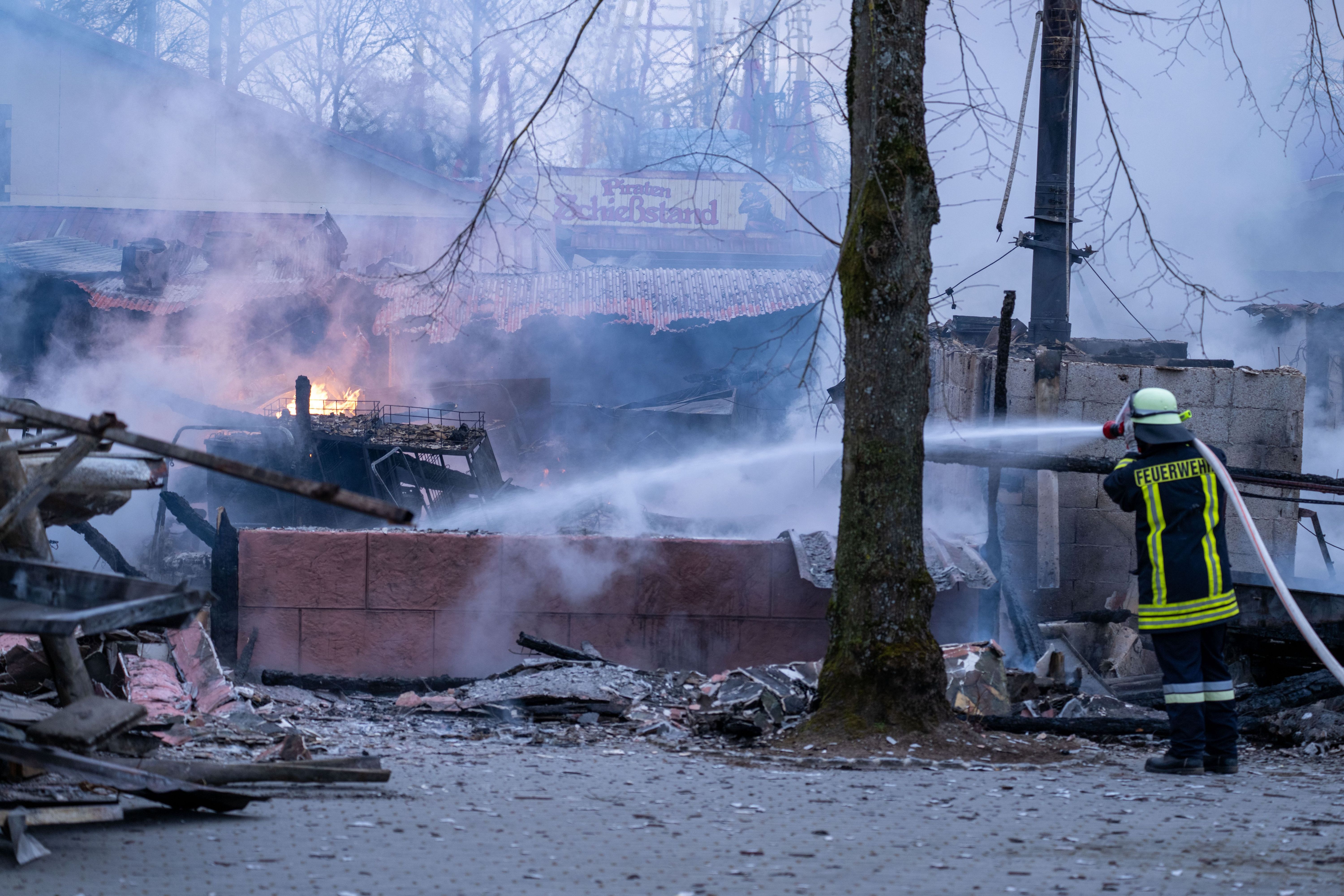 Image - Kurz vor Eröffnung: Großbrand in Freizeit- und Vergnügungspark