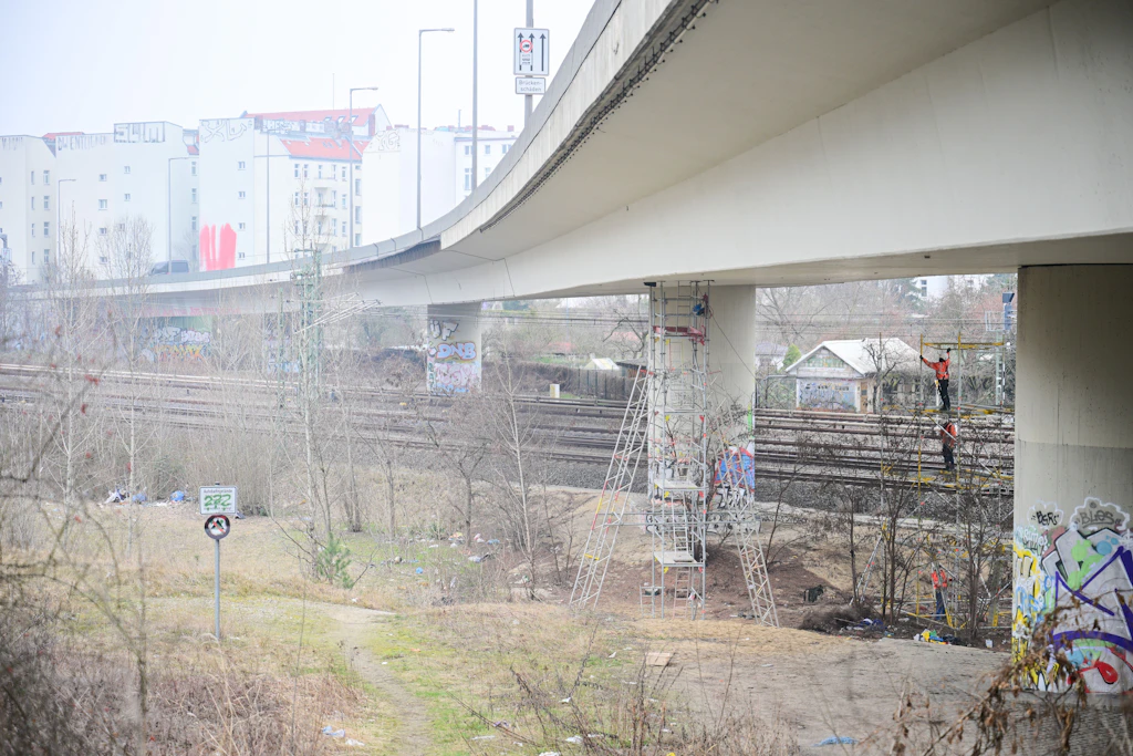 Vollsperrung der Ringbahnbrücke A100 – Berlin droht der Verkehrskollaps