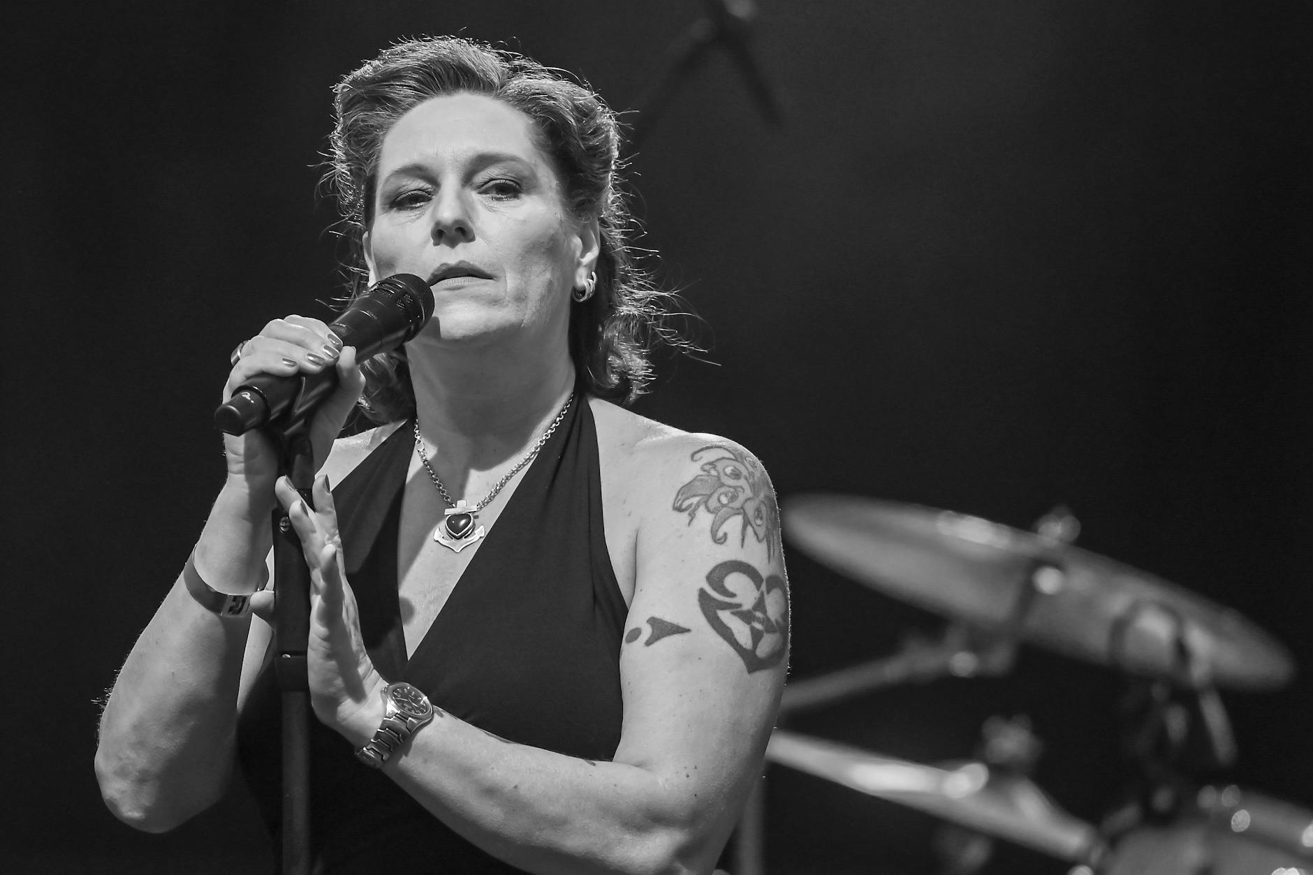 Sängerin AnNa R. (1969–2025) auf Schloss Neuhardenberg, bei einem Konzert im Jahre 2022