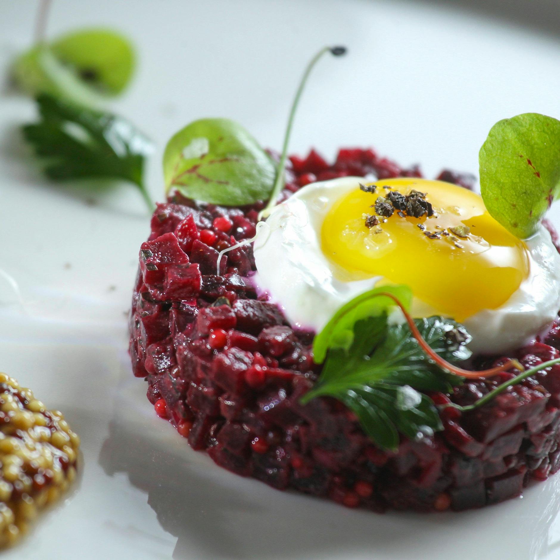 Image - Rezept für Tatar vom Rind oder vom Fisch: Das rohe Revival