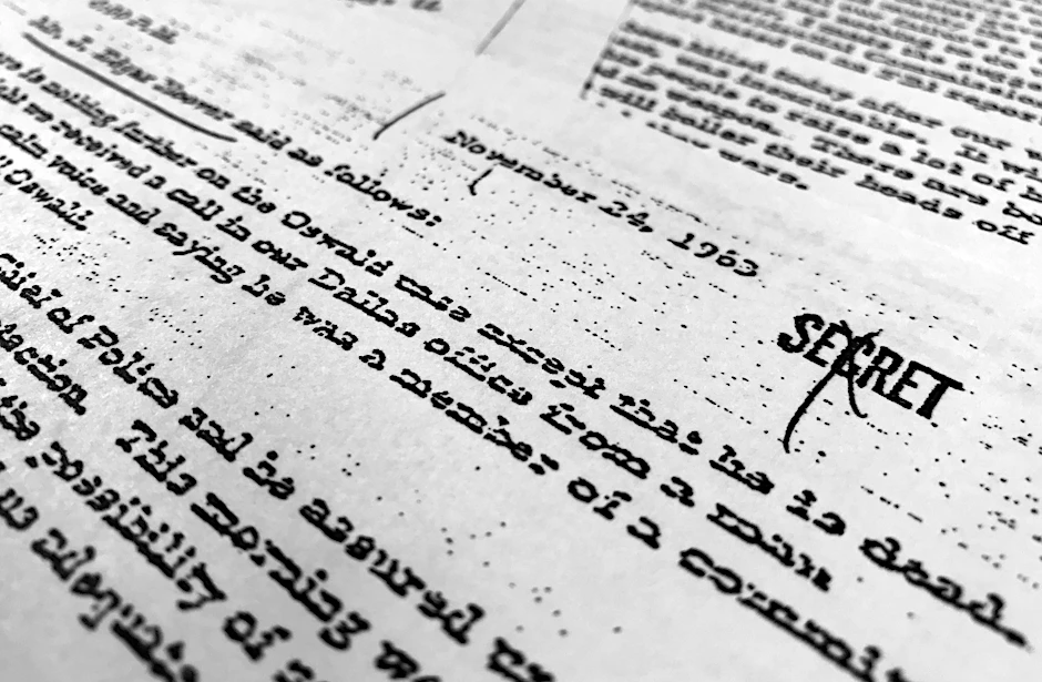 Eine am 24. November 1963 vom damaligen FBI-Chef J. Edgar Hoover dokumentierte Seite über den JFK-Attentäter Lee Harvey Oswald.