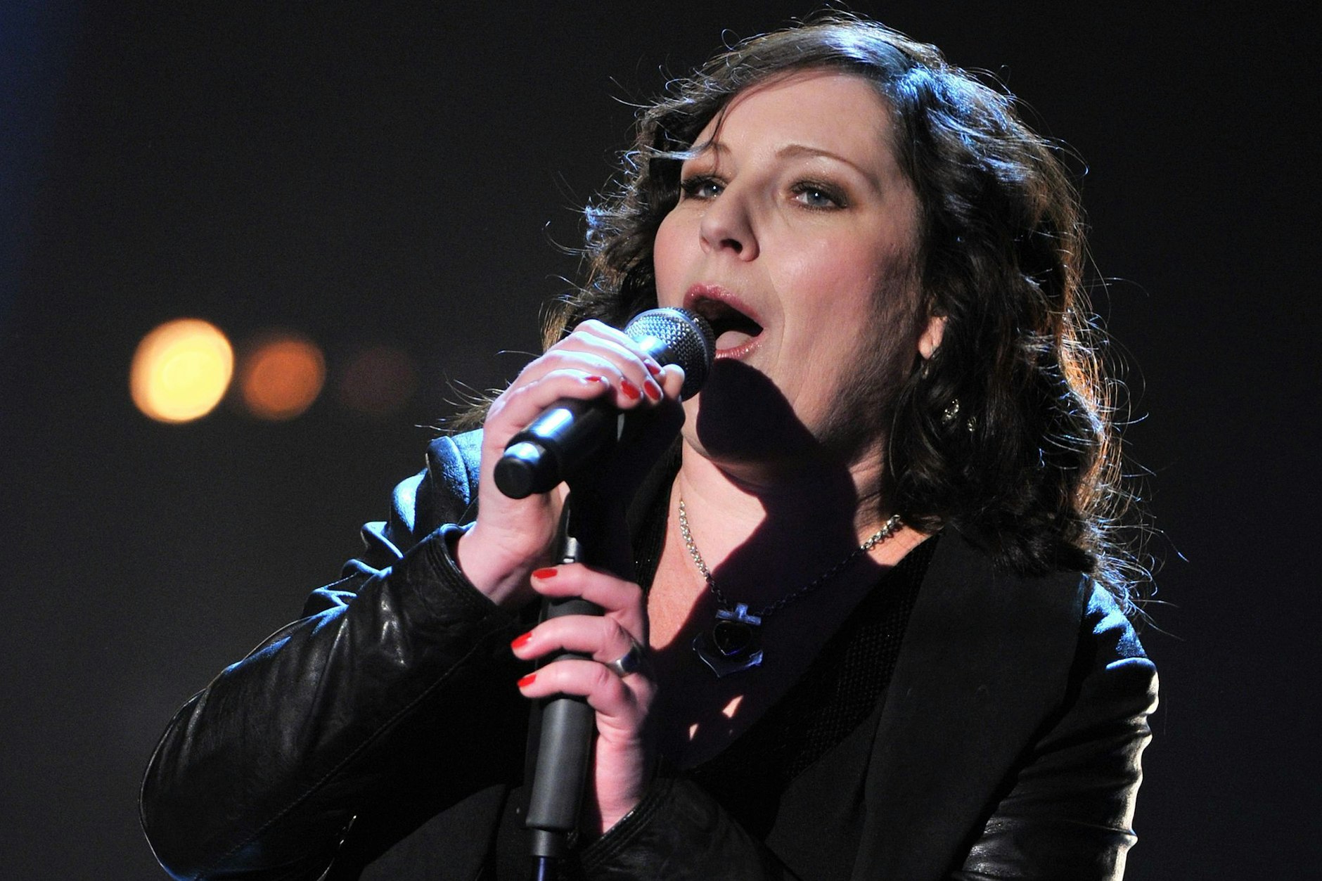 Noch immer wird gerätselt: Woran starb AnNa R., die Sängerin von Rosenstolz? Sie wurde am vergangenen Sonntag tot in ihrer Wohnung gefunden.