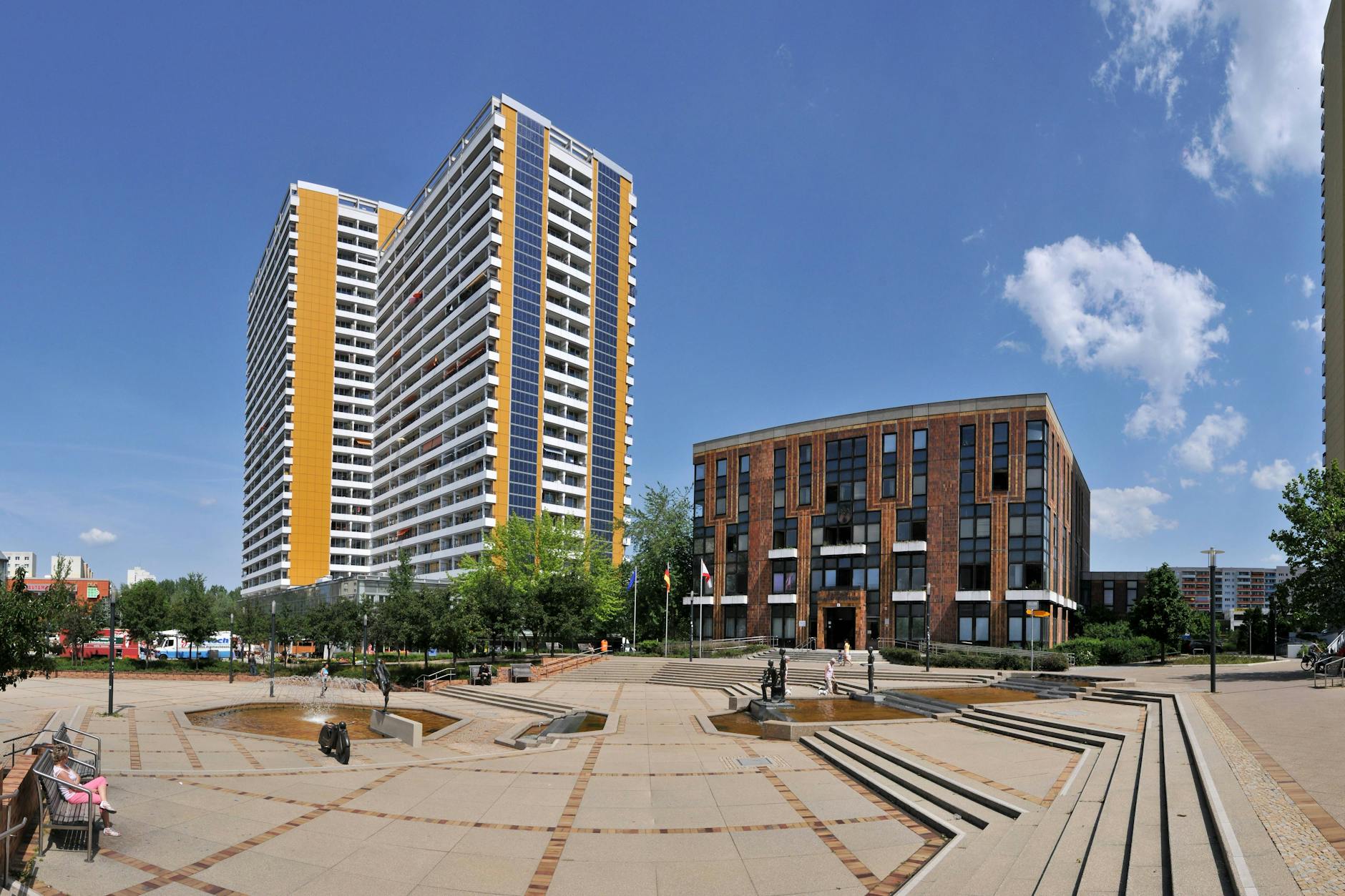 Der Helene-Weigel-Platz in Berlin-Marzahn
