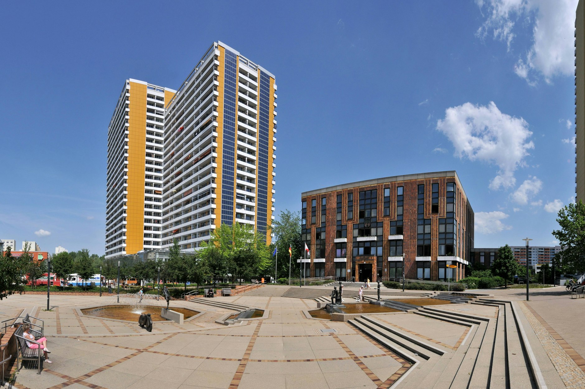 Der Helene-Weigel-Platz in Berlin-Marzahn