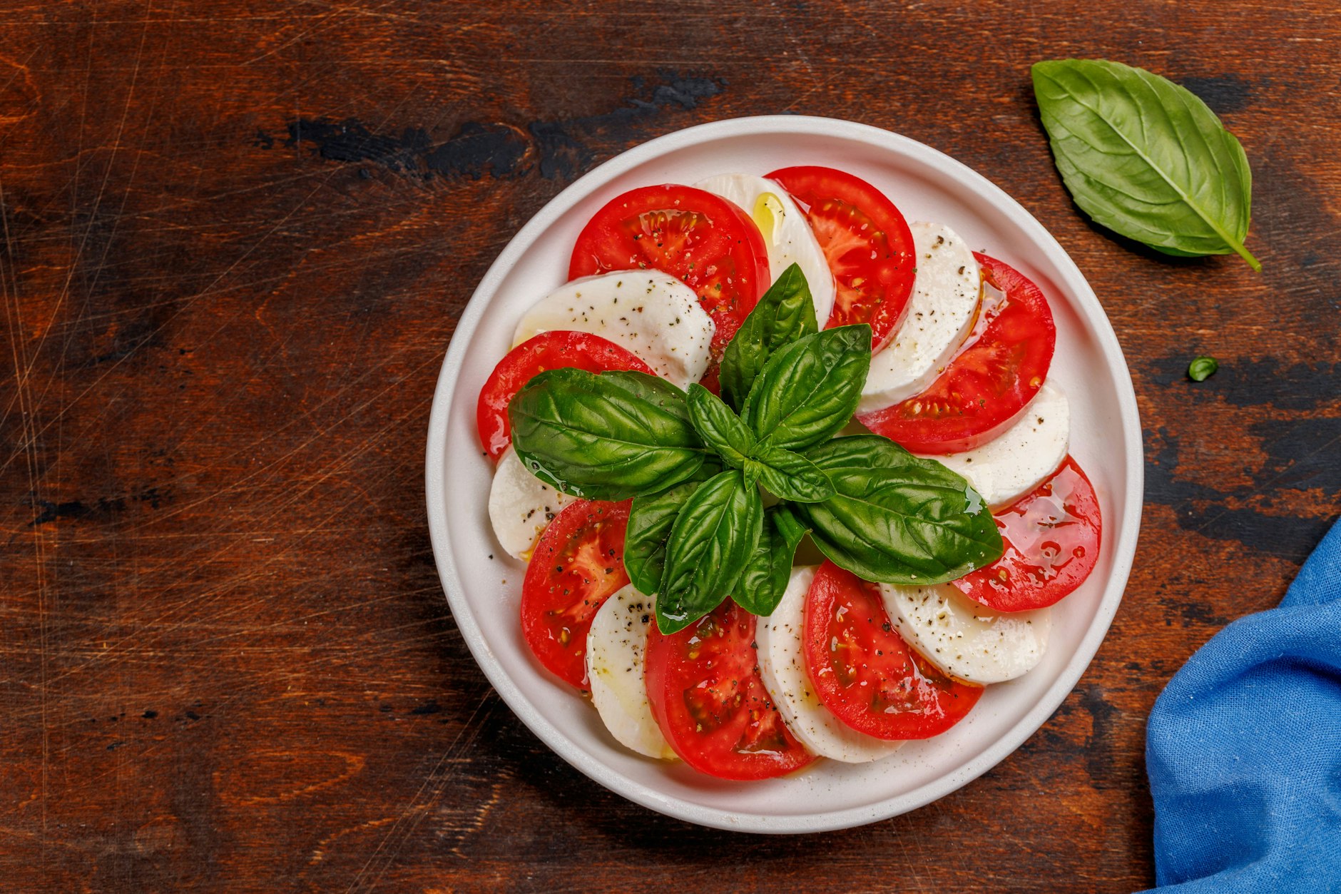 Auf der Suche nach einem schnellen Abendbrot? Wie wäre es mal wieder mit einer Caprese-Bowl?
