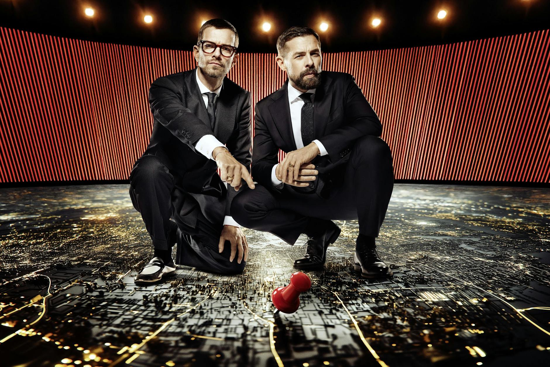 Wo findet die neue Show Ein sehr gutes Quiz mit hoher Gewinnsumme von Joko Winterscheidt und Klaas Heufer-Umlauf statt? Das erfahren die Zuschauer erst am Samstag.