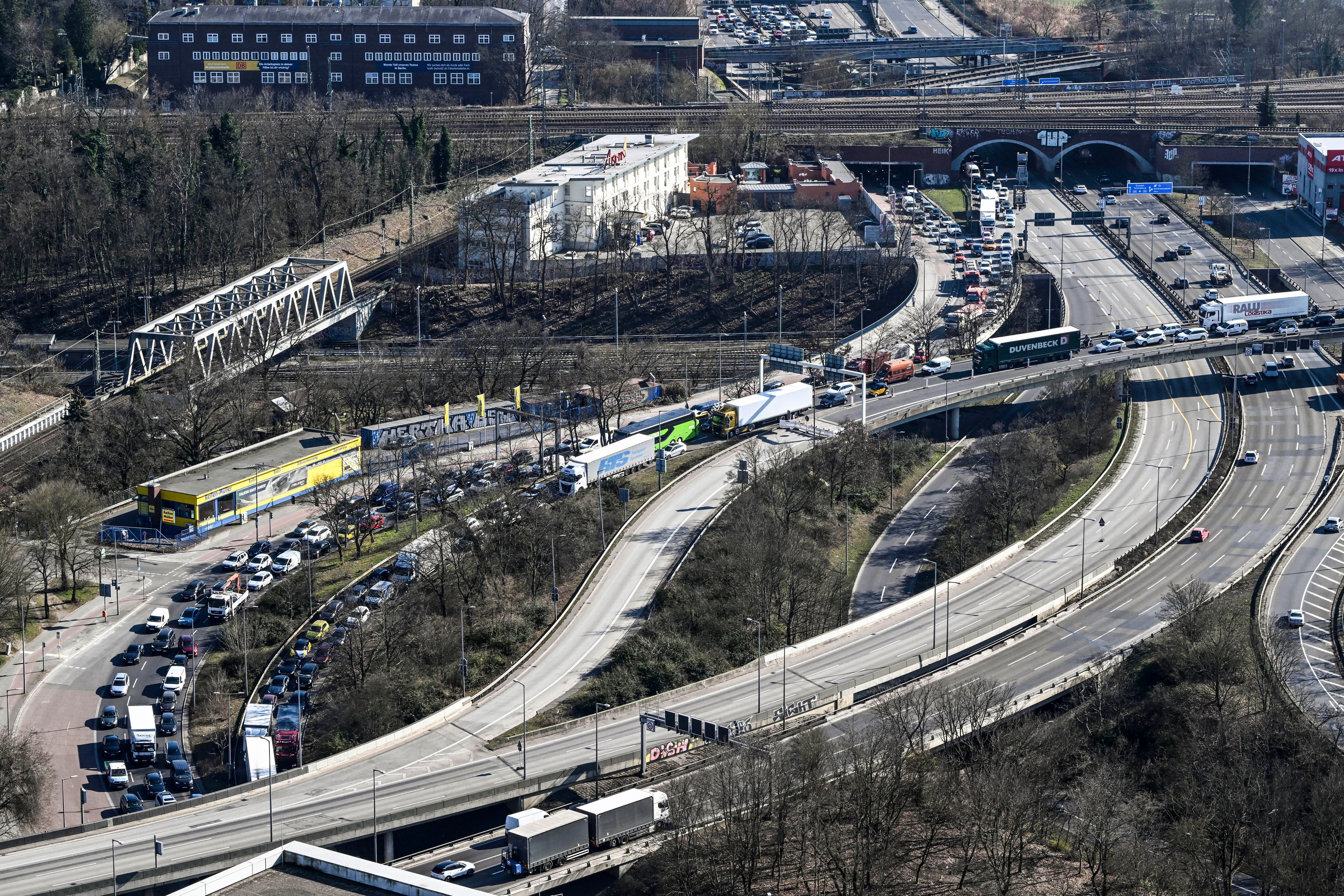 Image - Kommentar: Verkehrschaos an der A100 – hurra, wir leben noch!