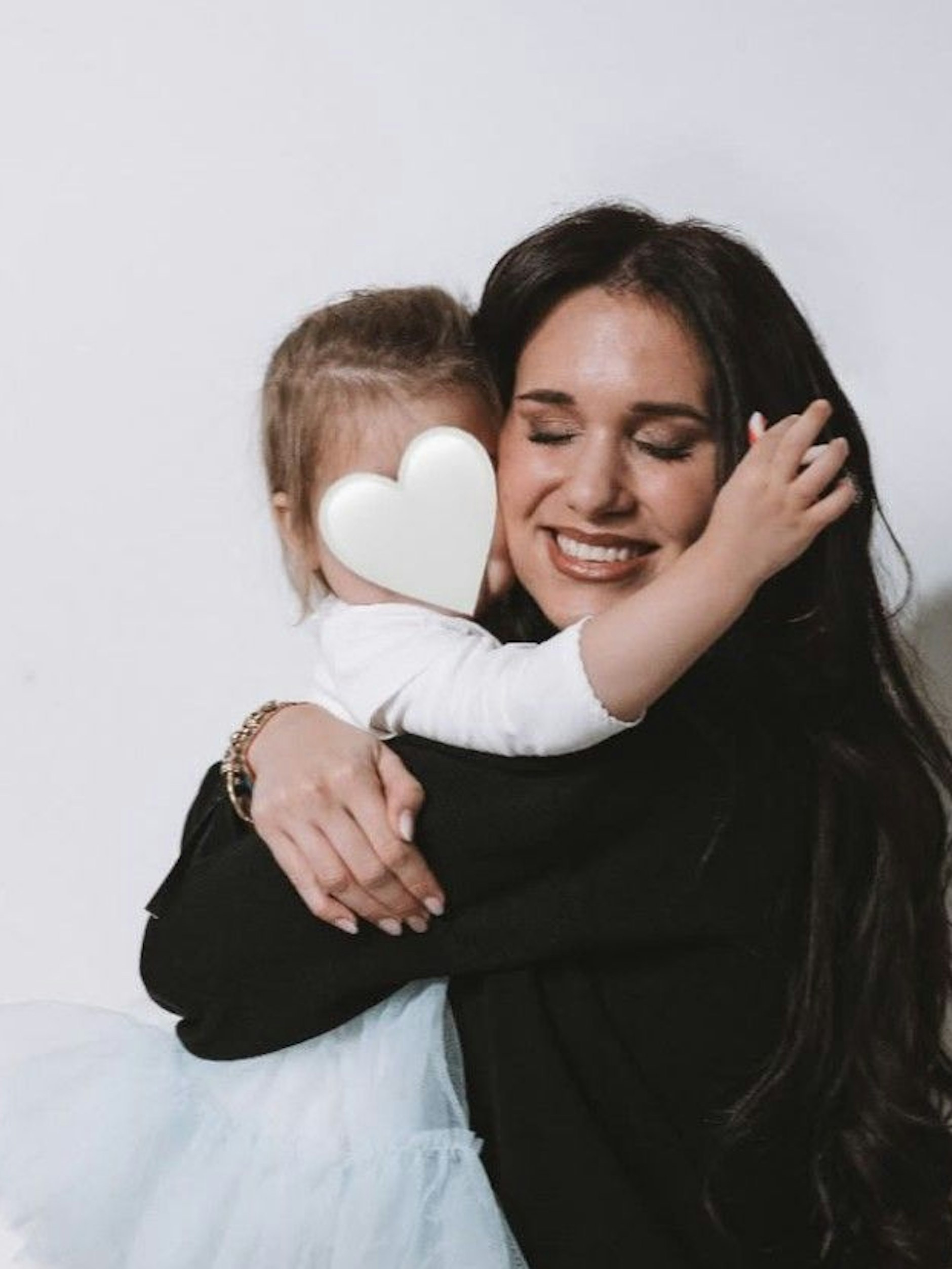 Princess Charming Vanessa Borck zeigt das Gesicht ihrer Tochter Liv nicht öffentlich.
