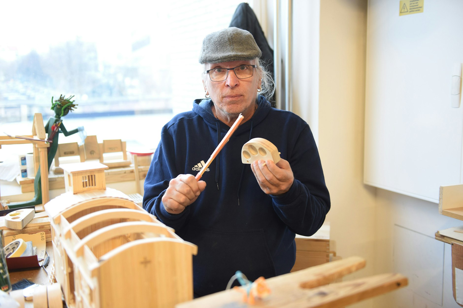 Peter Baumann (66) verdient sich neben dem Bürgergeld was dazu. Nicht immer ist das möglich.