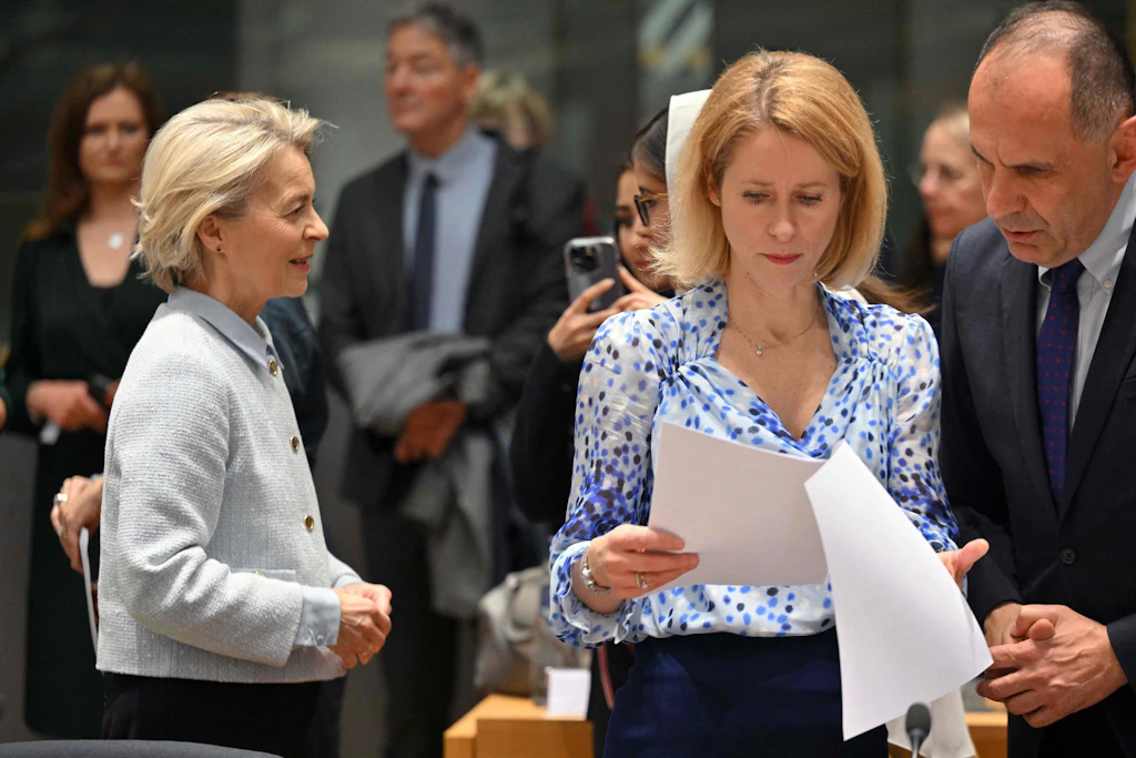 Ursula von der Leyen tanıdık bıçağa girmesine izin verir